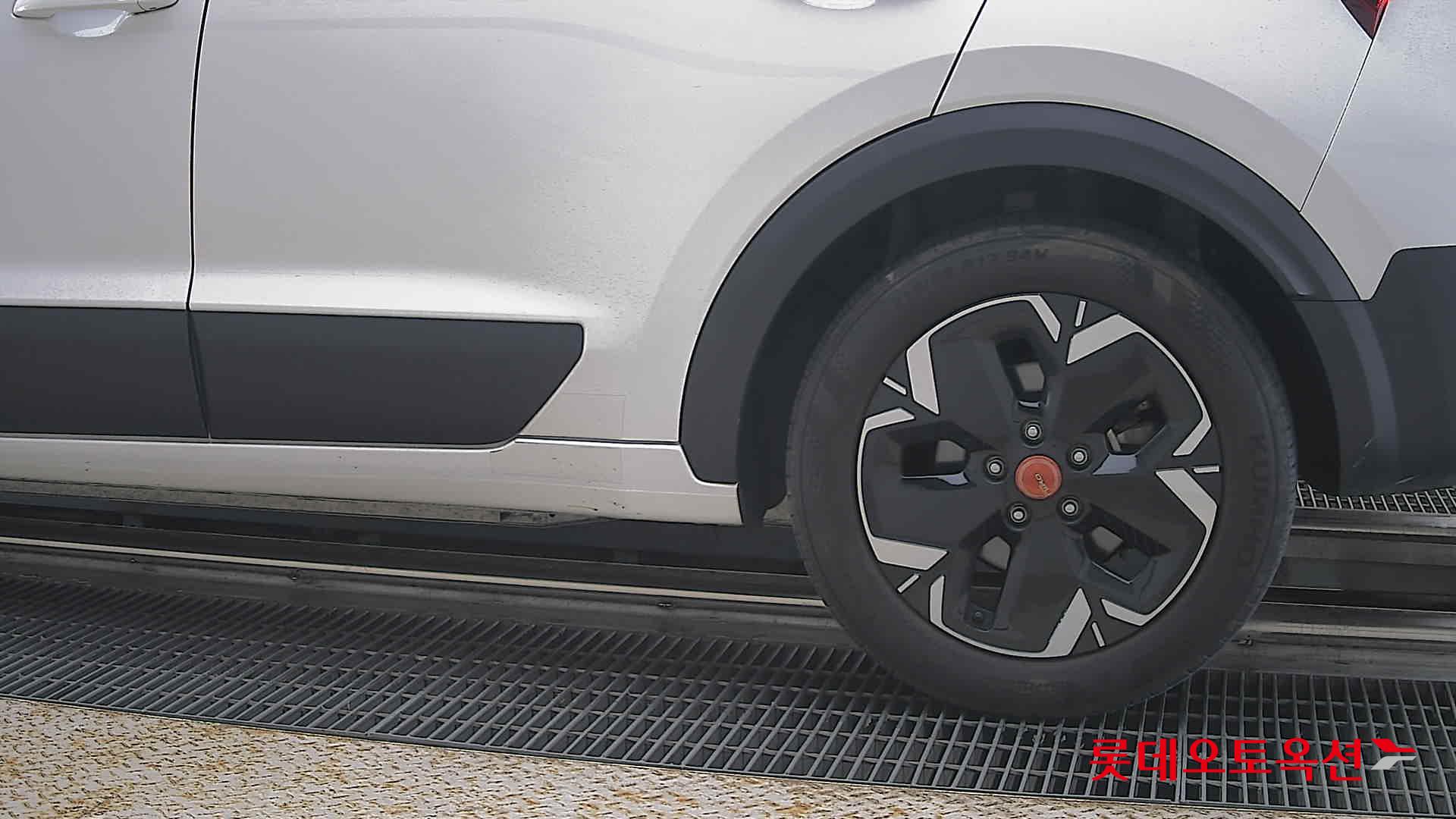 2023 - kia niro