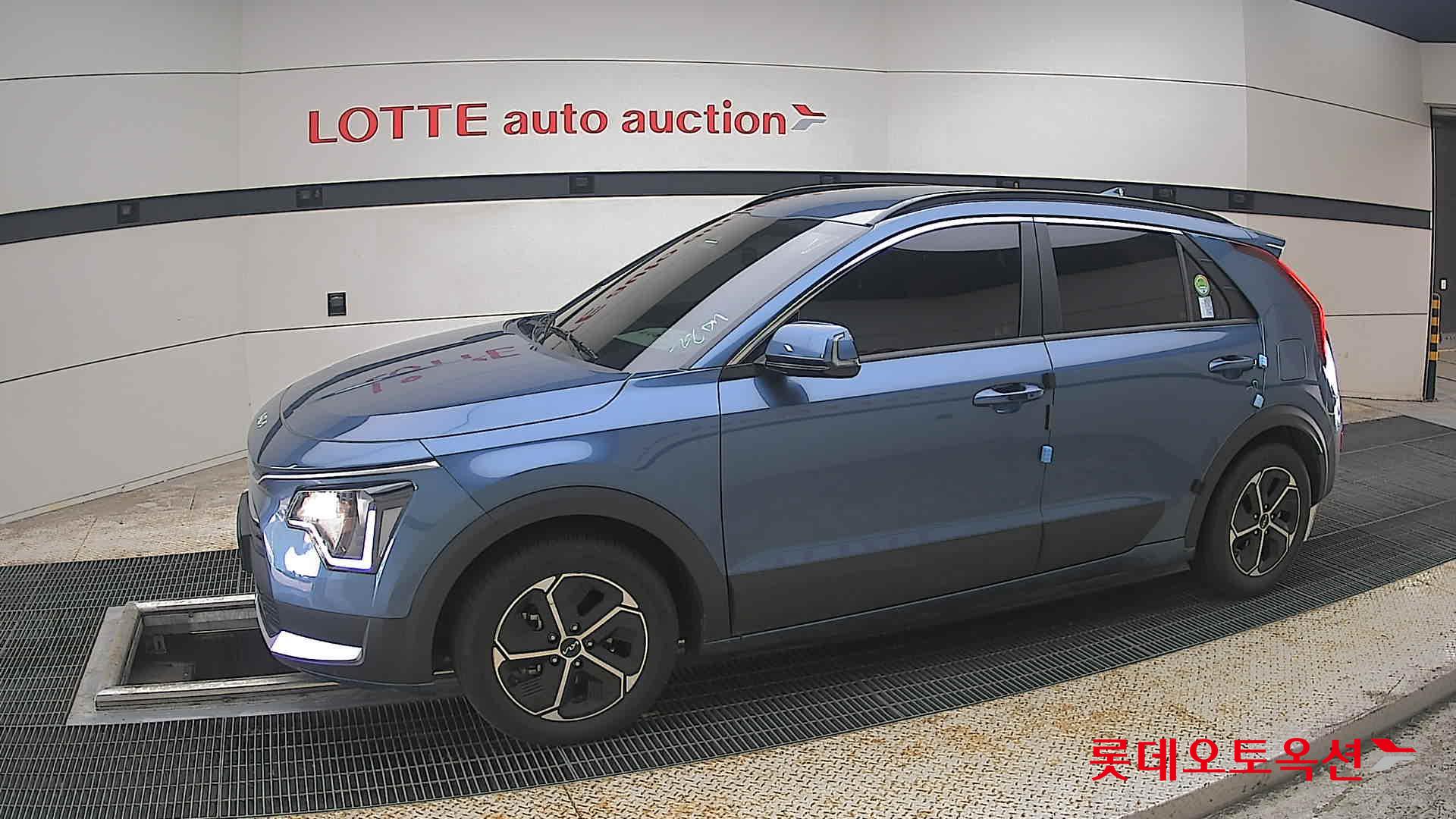 2023 - kia niro