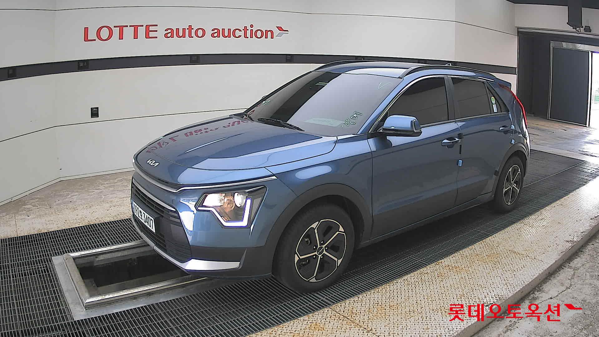 2023 - kia niro