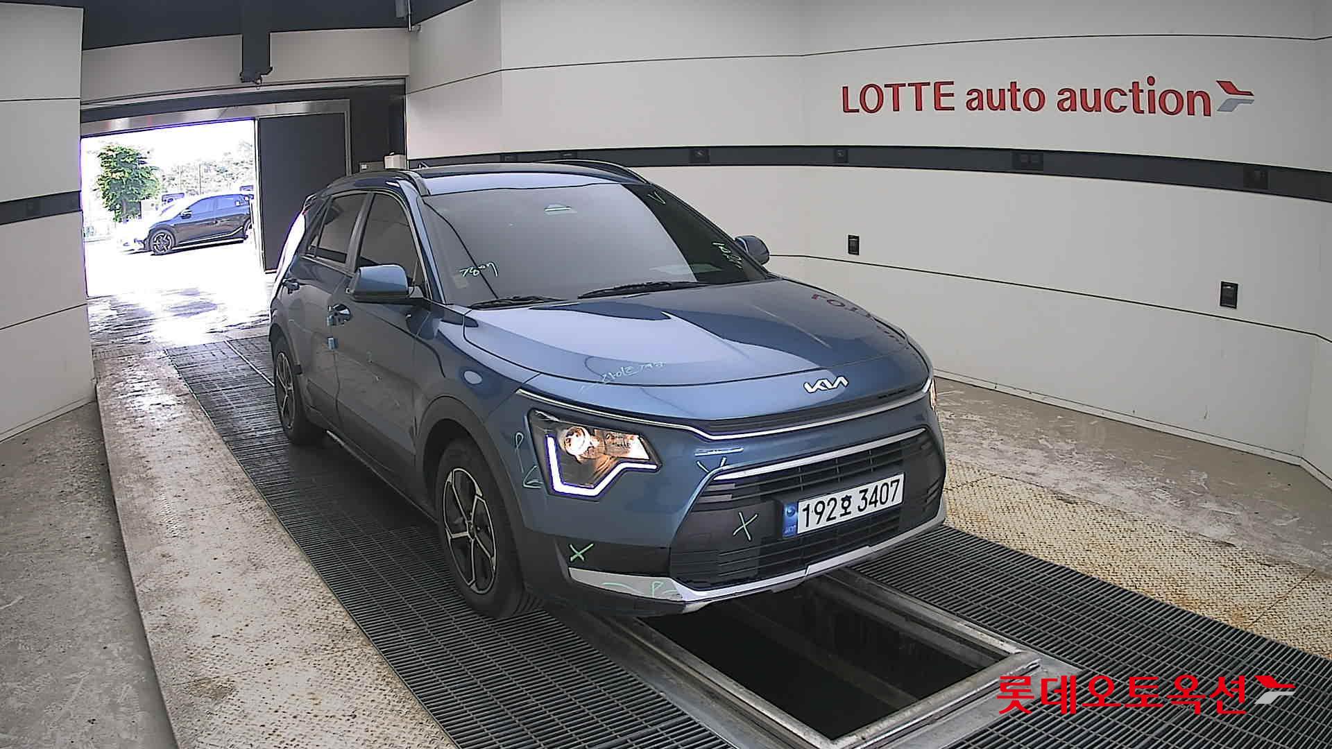 2023 - kia niro