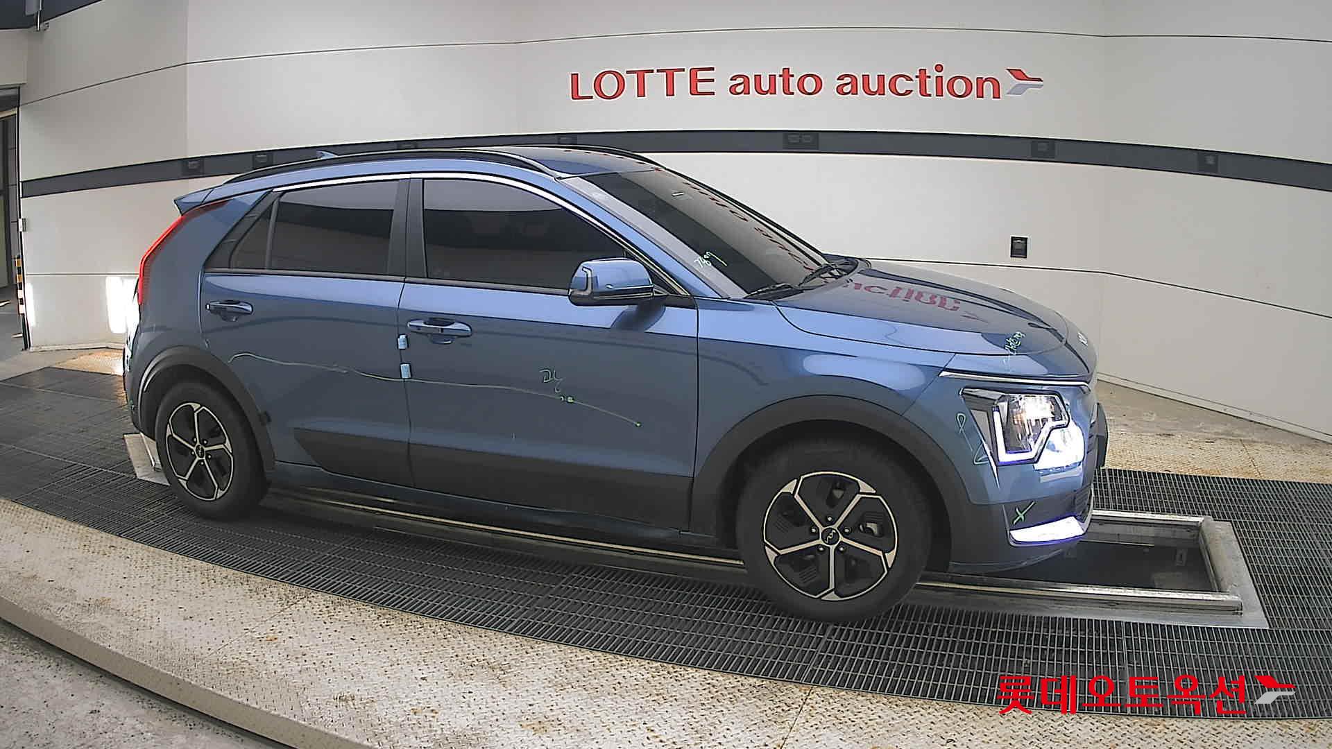 2023 - kia niro