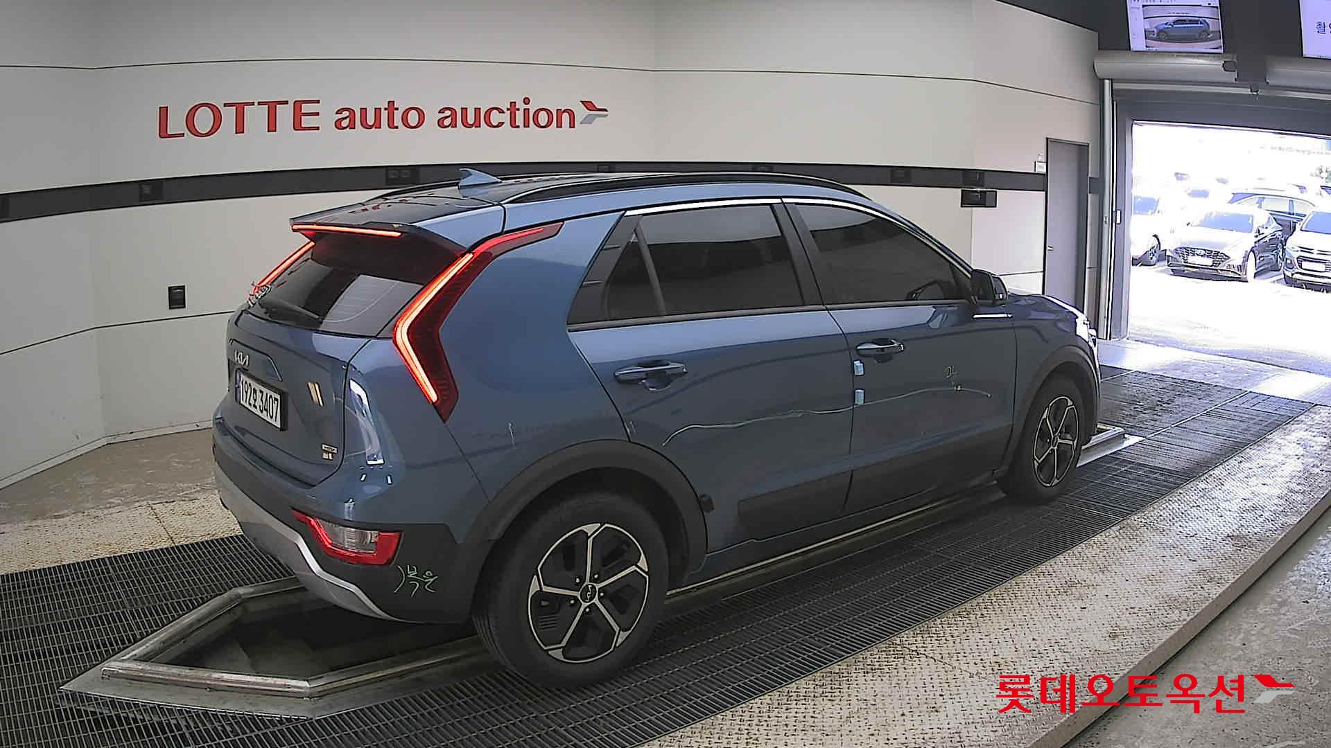 2023 - kia niro