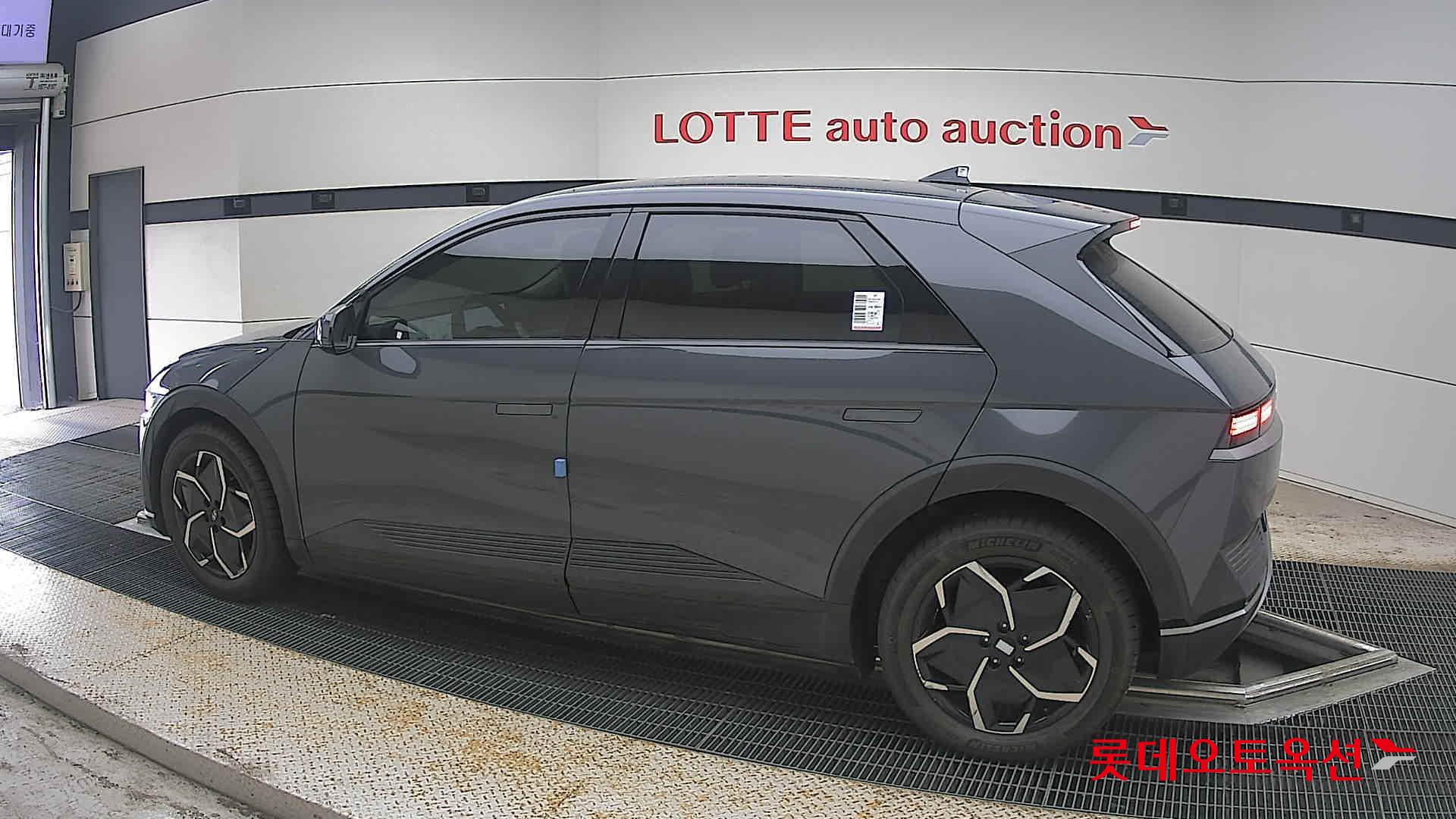 2023 - hyundai ioniq