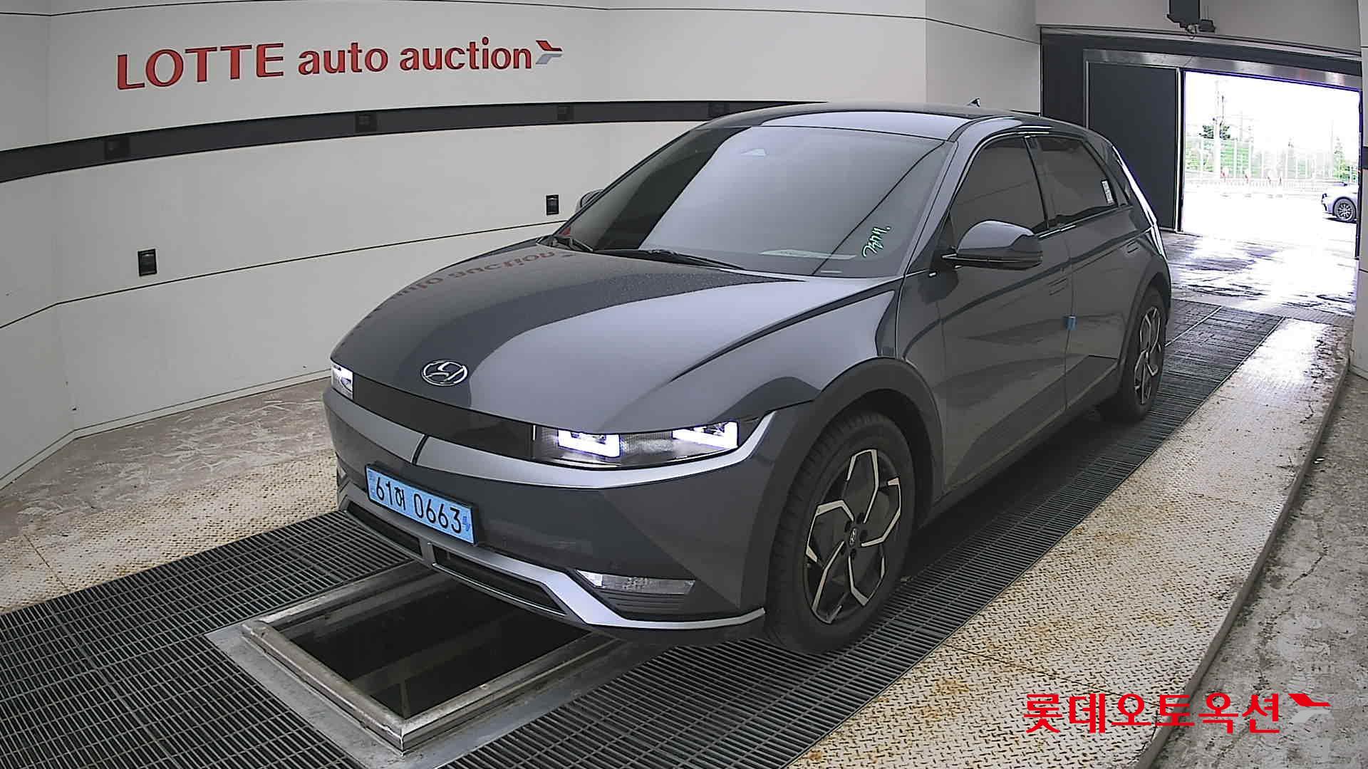 2023 - hyundai ioniq