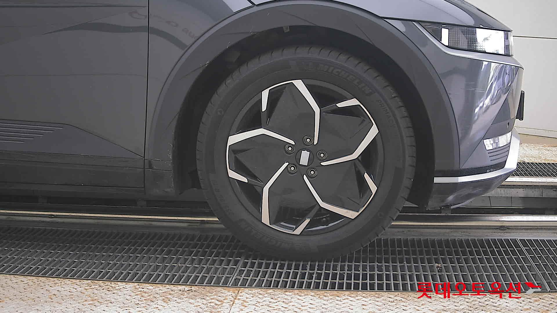 2023 - hyundai ioniq