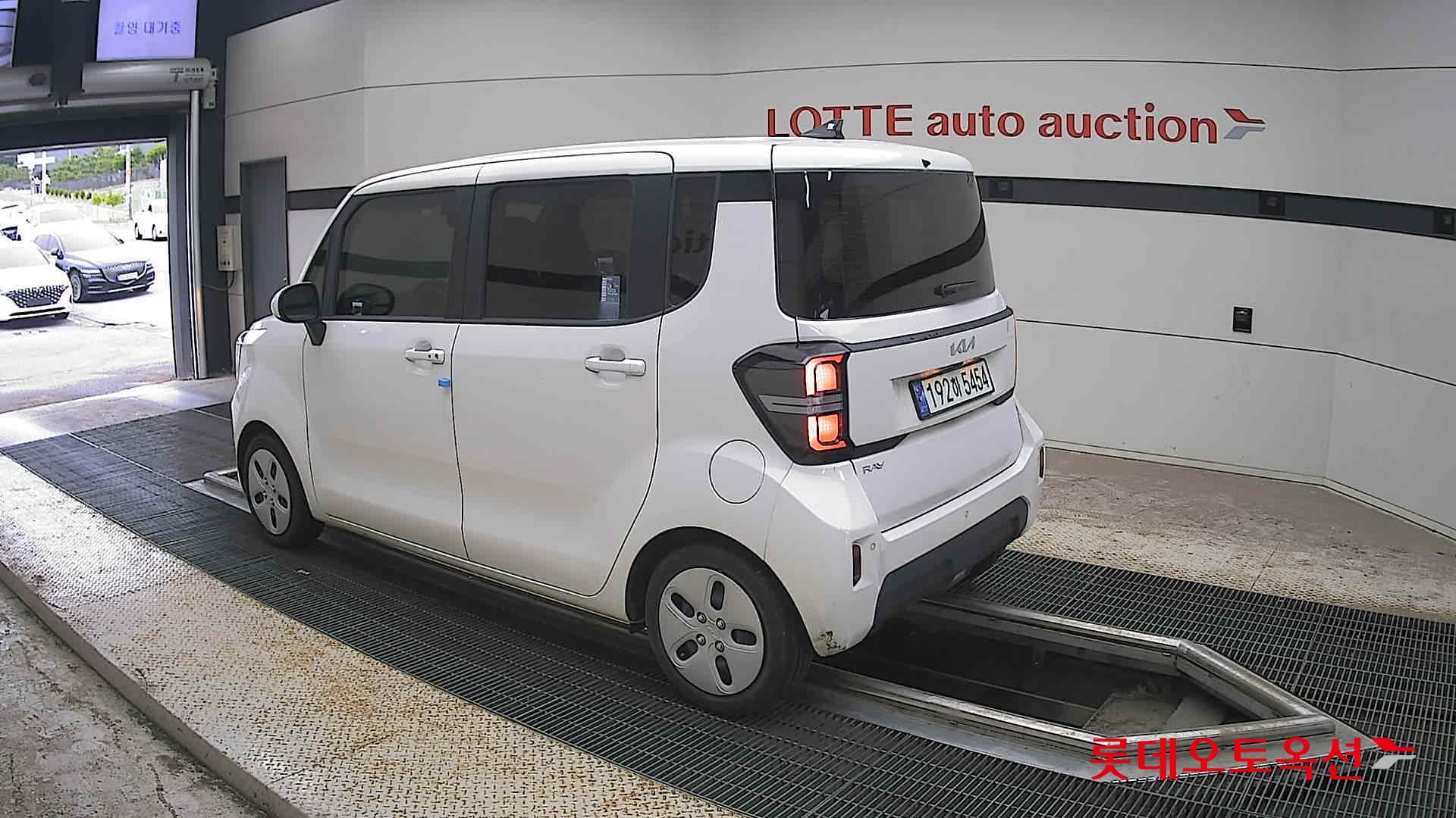 2023 - kia ray