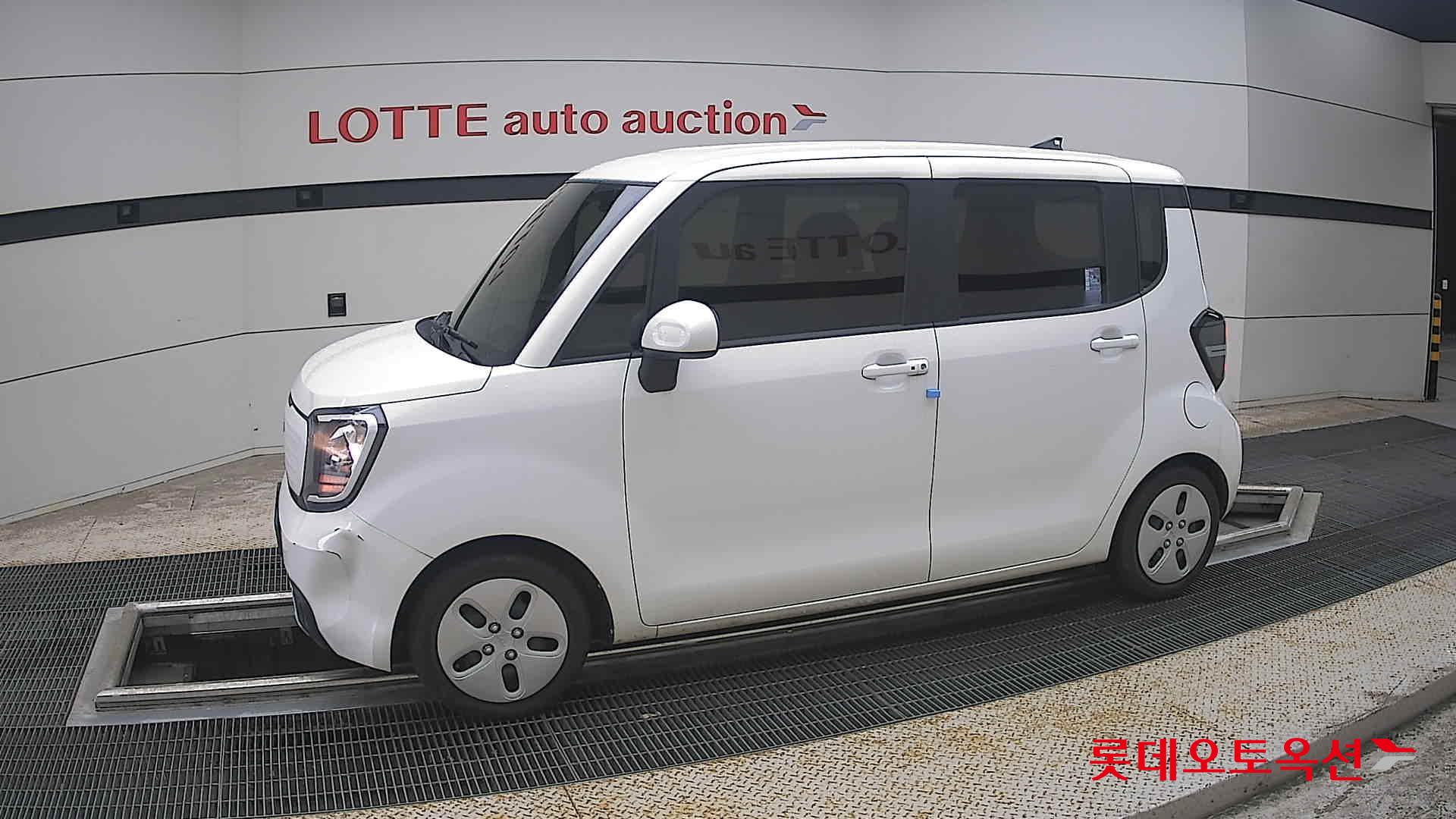 2023 - kia ray