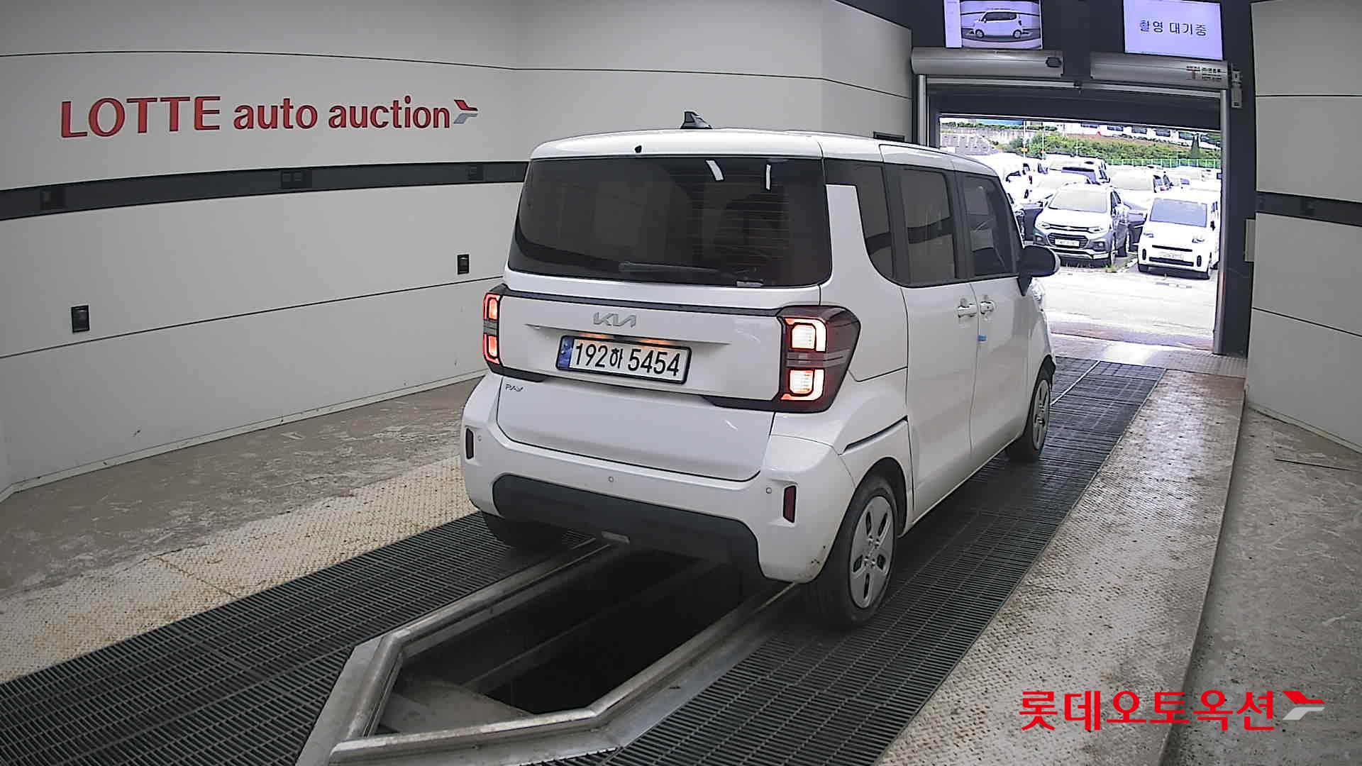 2023 - kia ray