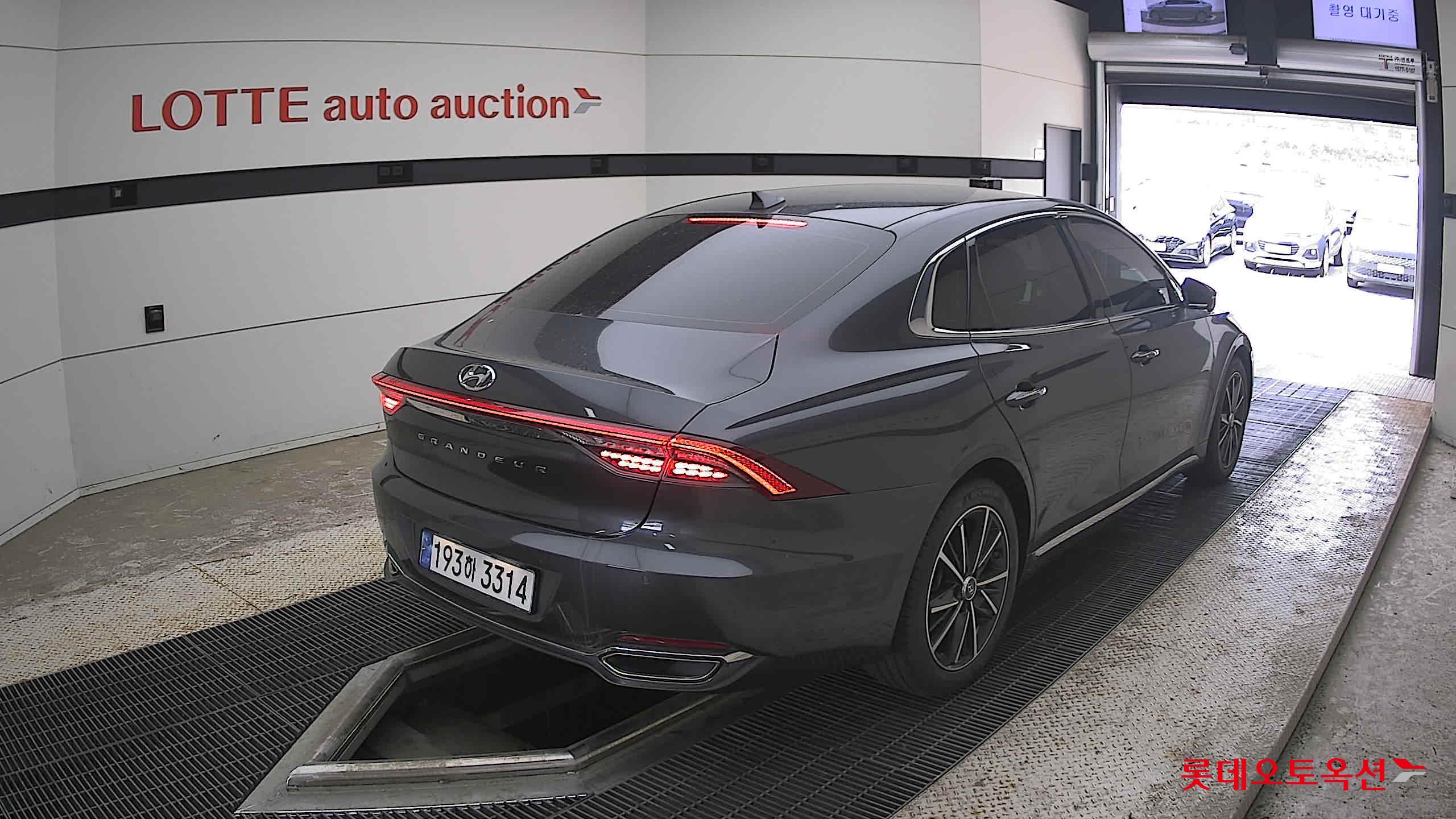 2022 - hyundai grandeur