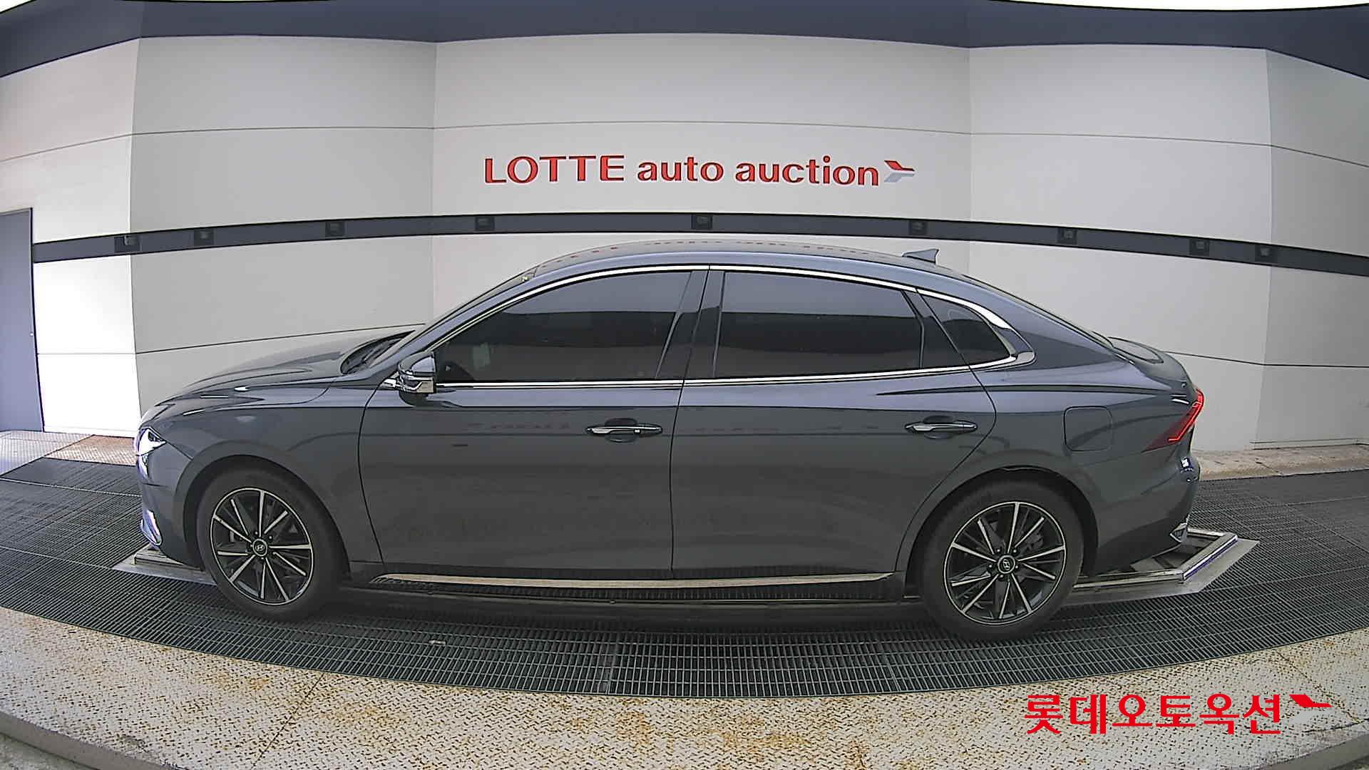 2022 - hyundai grandeur