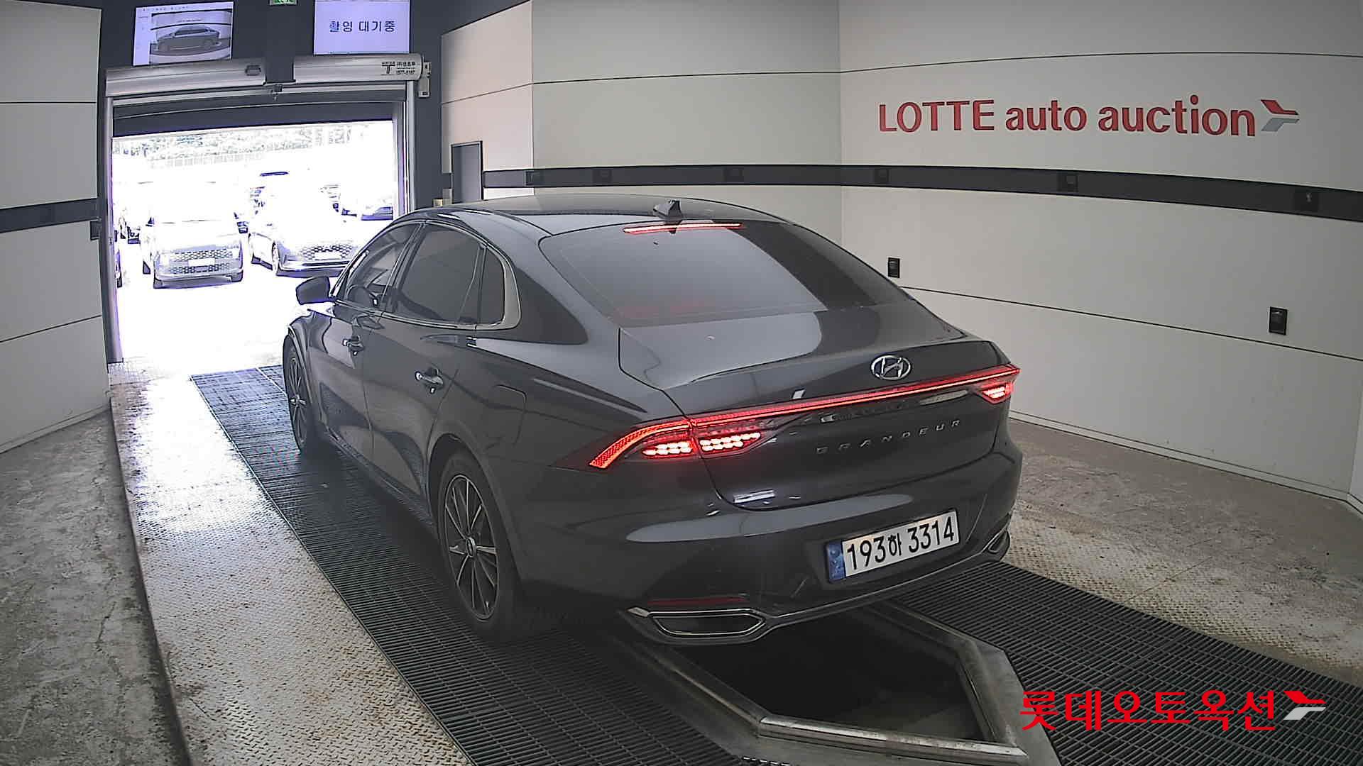 2022 - hyundai grandeur