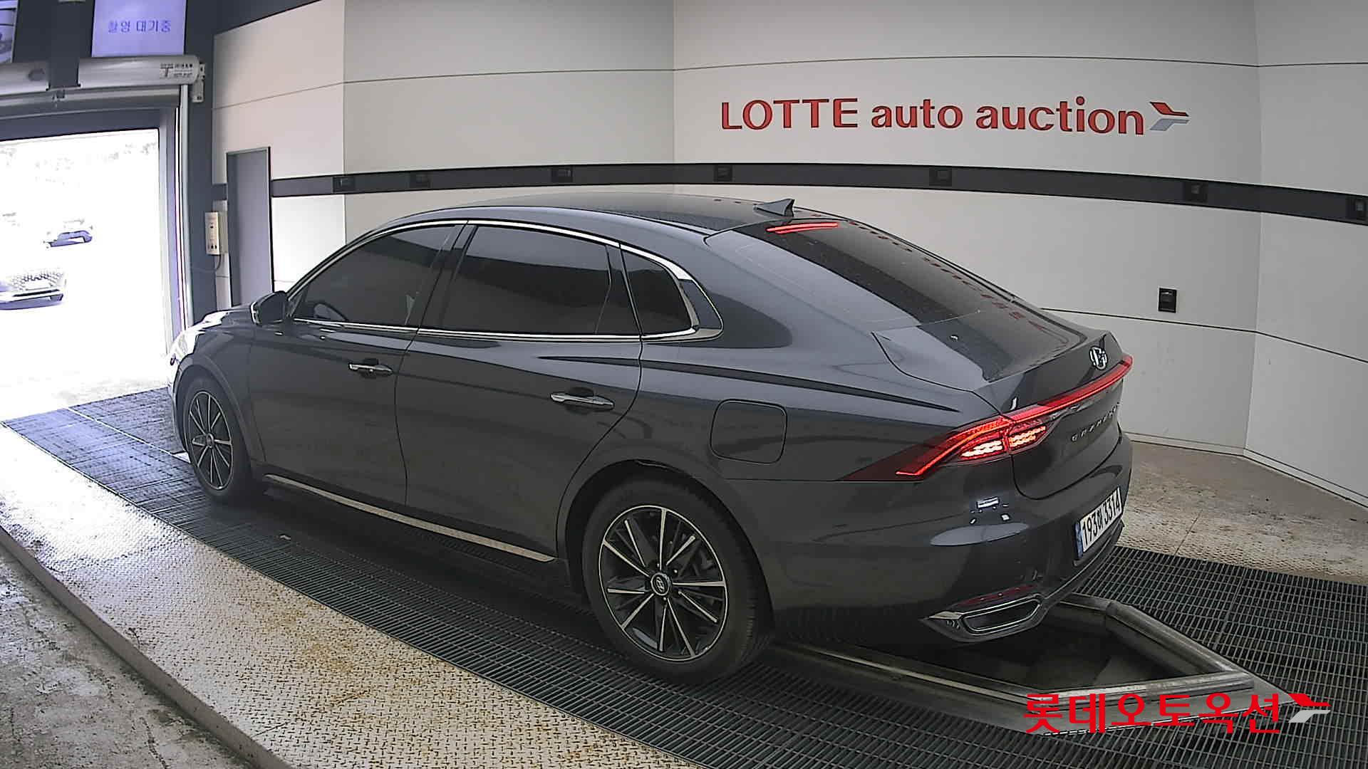 2022 - hyundai grandeur