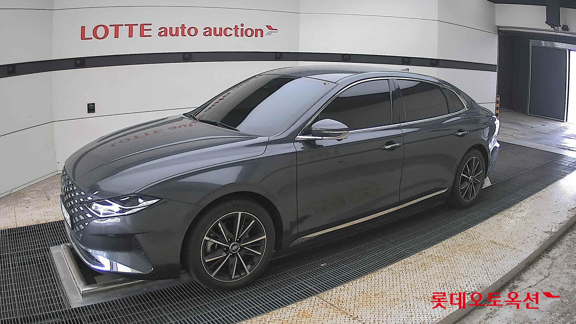 2022 - hyundai grandeur