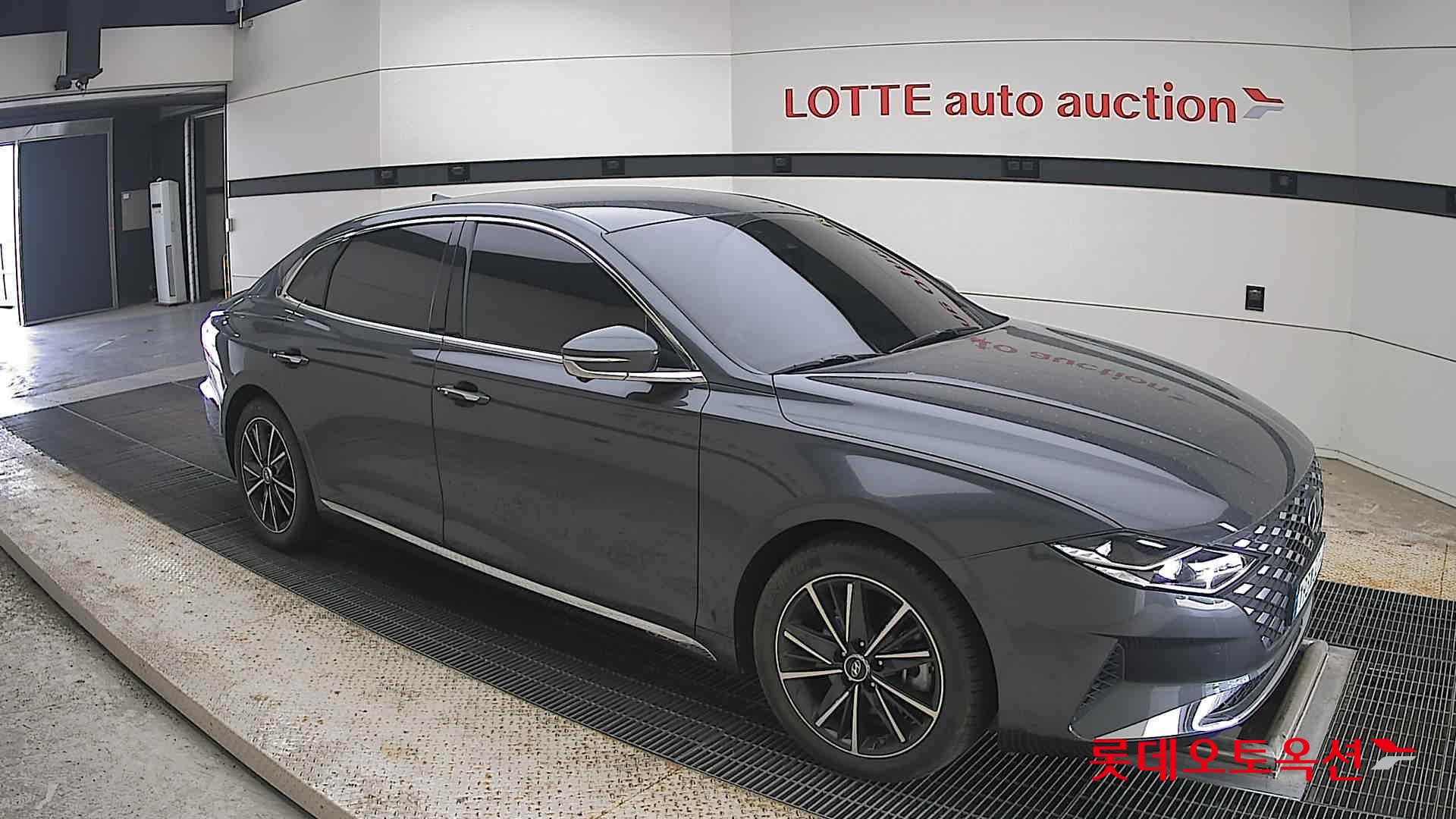 2022 - hyundai grandeur