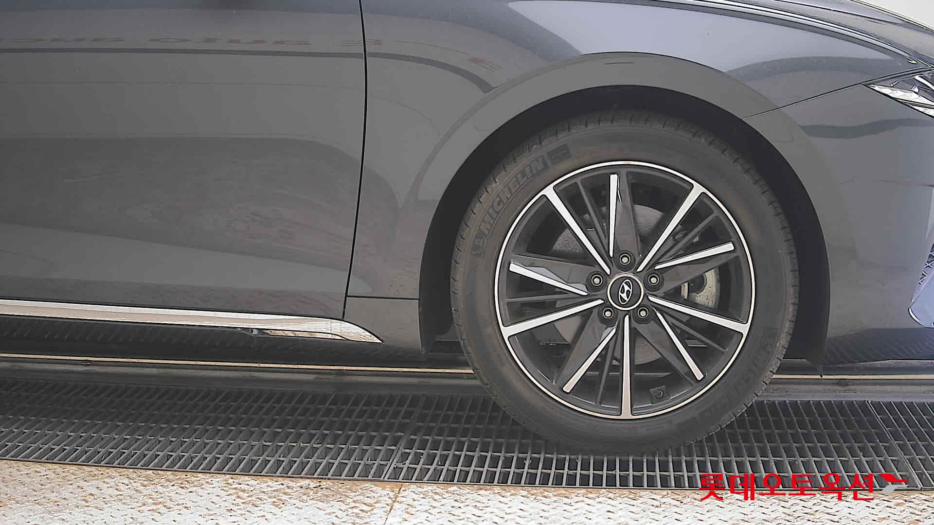 2022 - hyundai grandeur