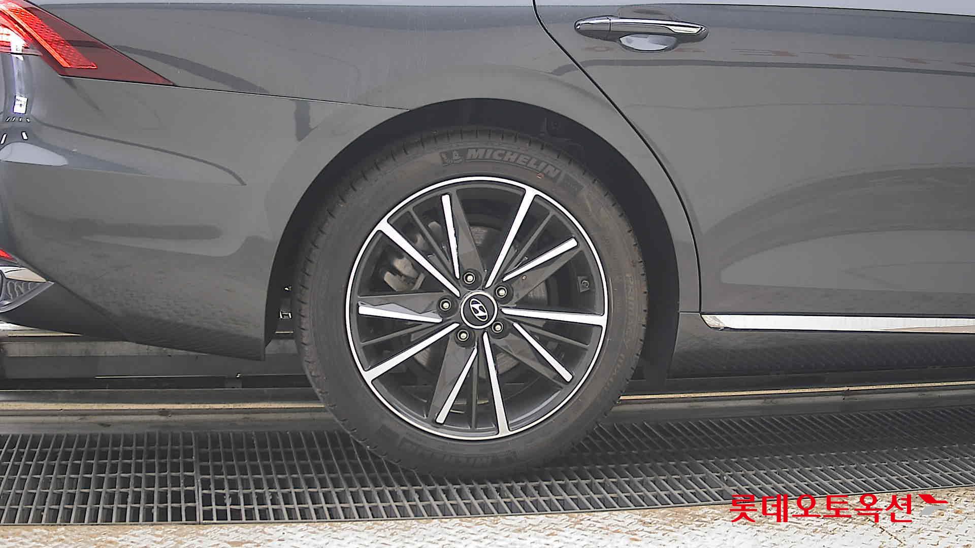 2022 - hyundai grandeur