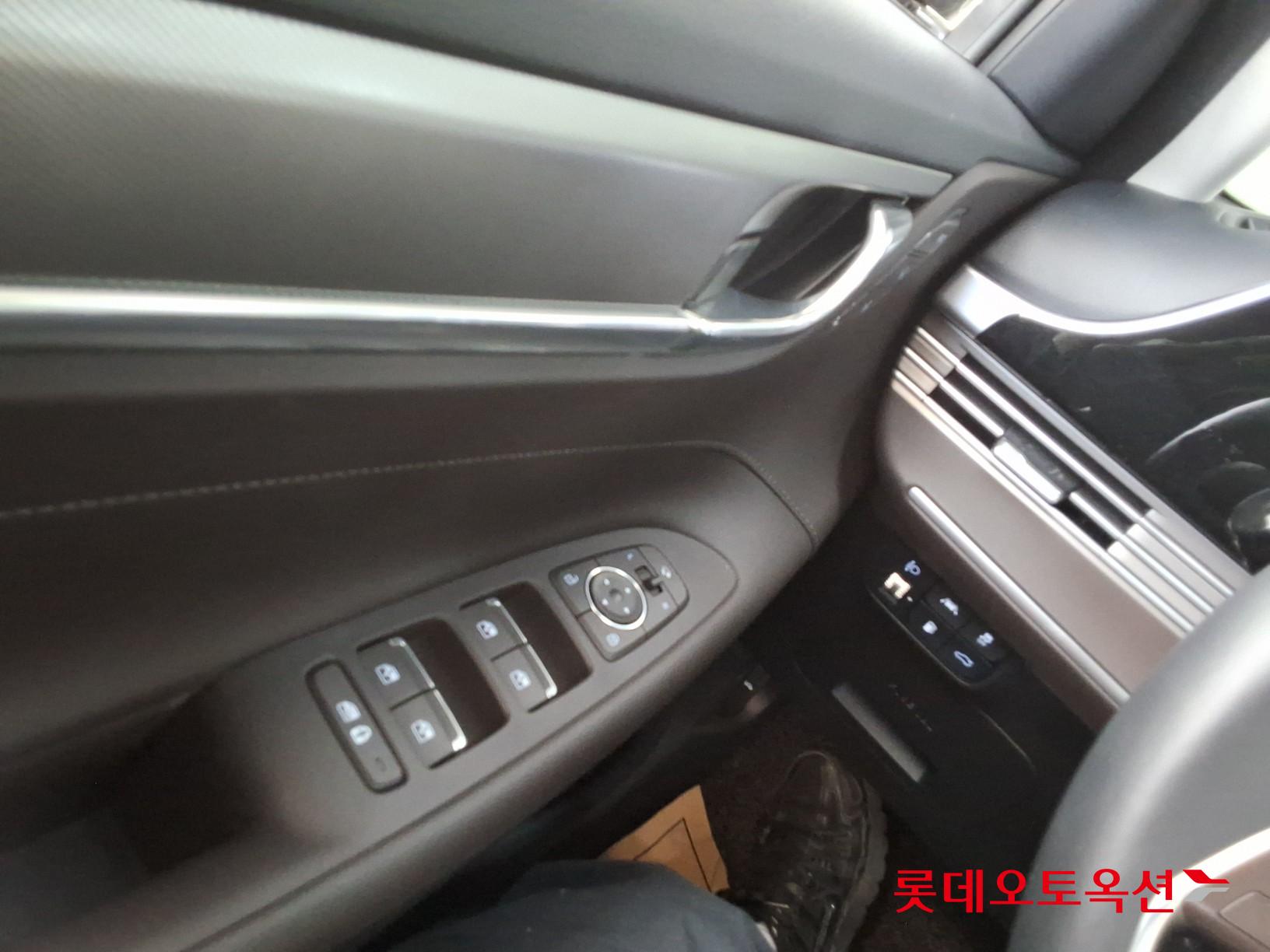 2022 - hyundai grandeur