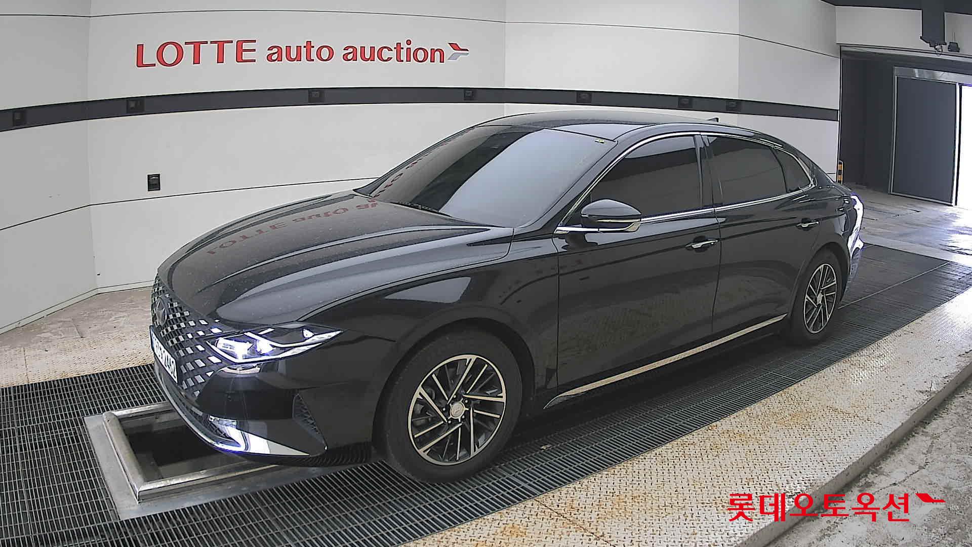 2022 - hyundai grandeur