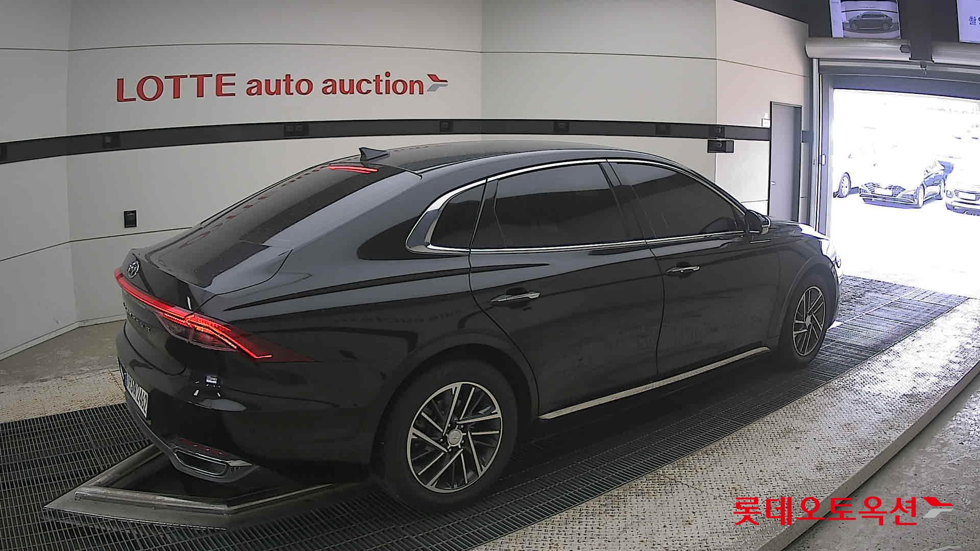 2022 - hyundai grandeur