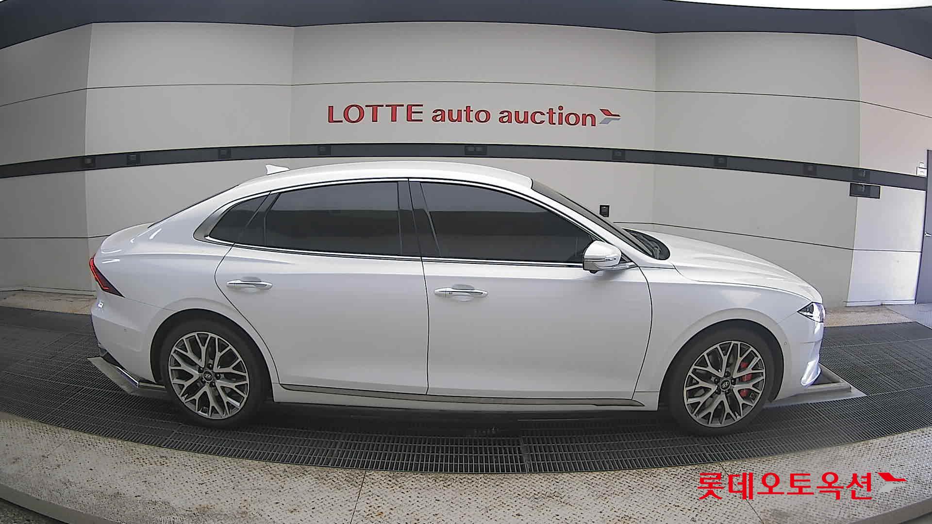2022 - hyundai grandeur