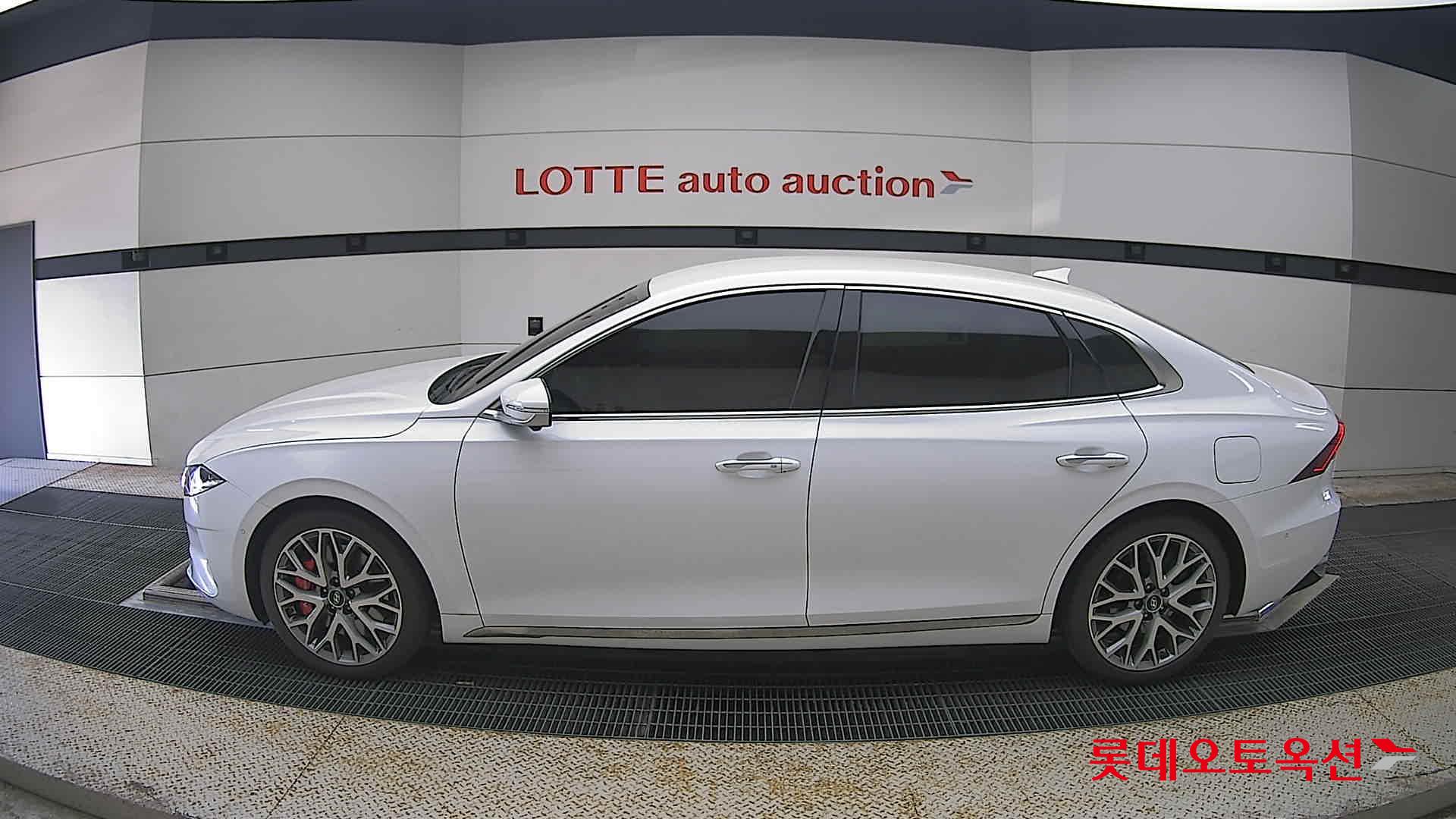 2022 - hyundai grandeur