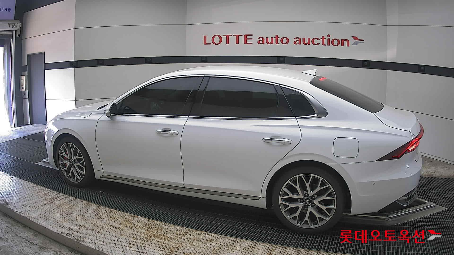 2022 - hyundai grandeur