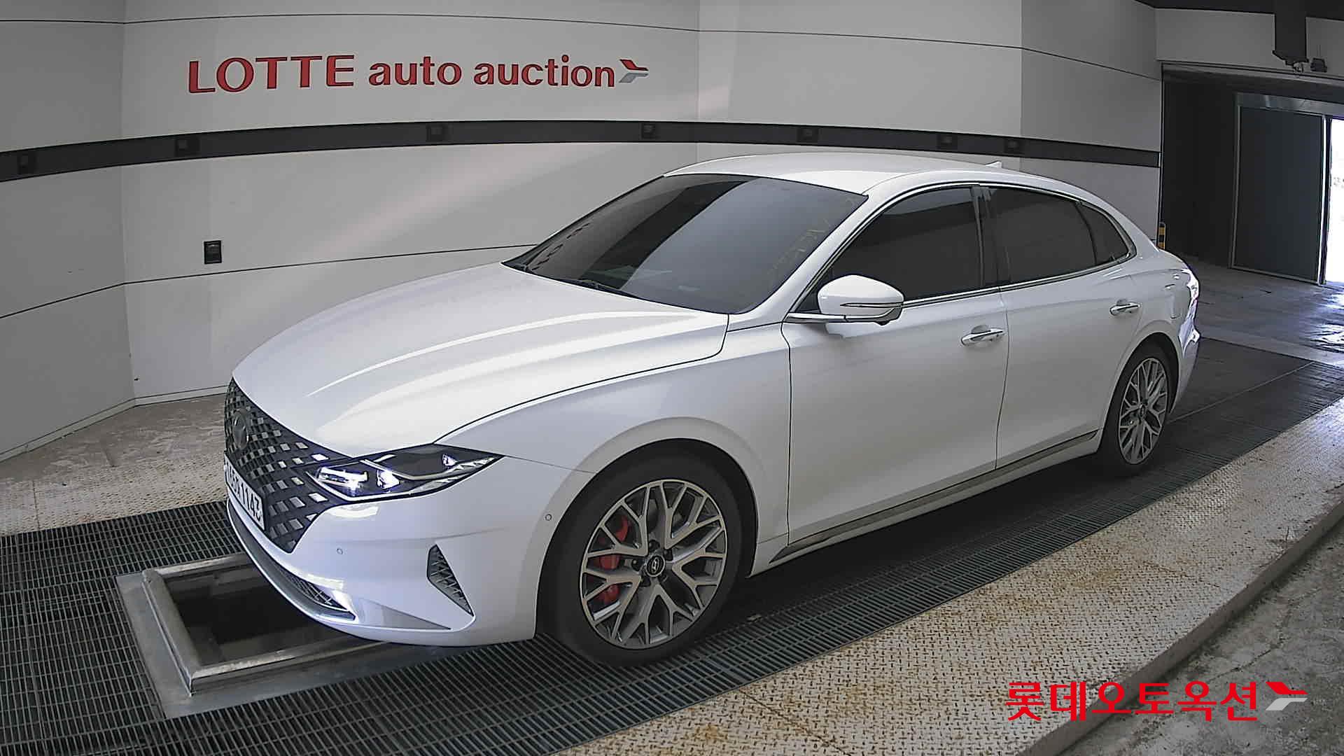 2022 - hyundai grandeur