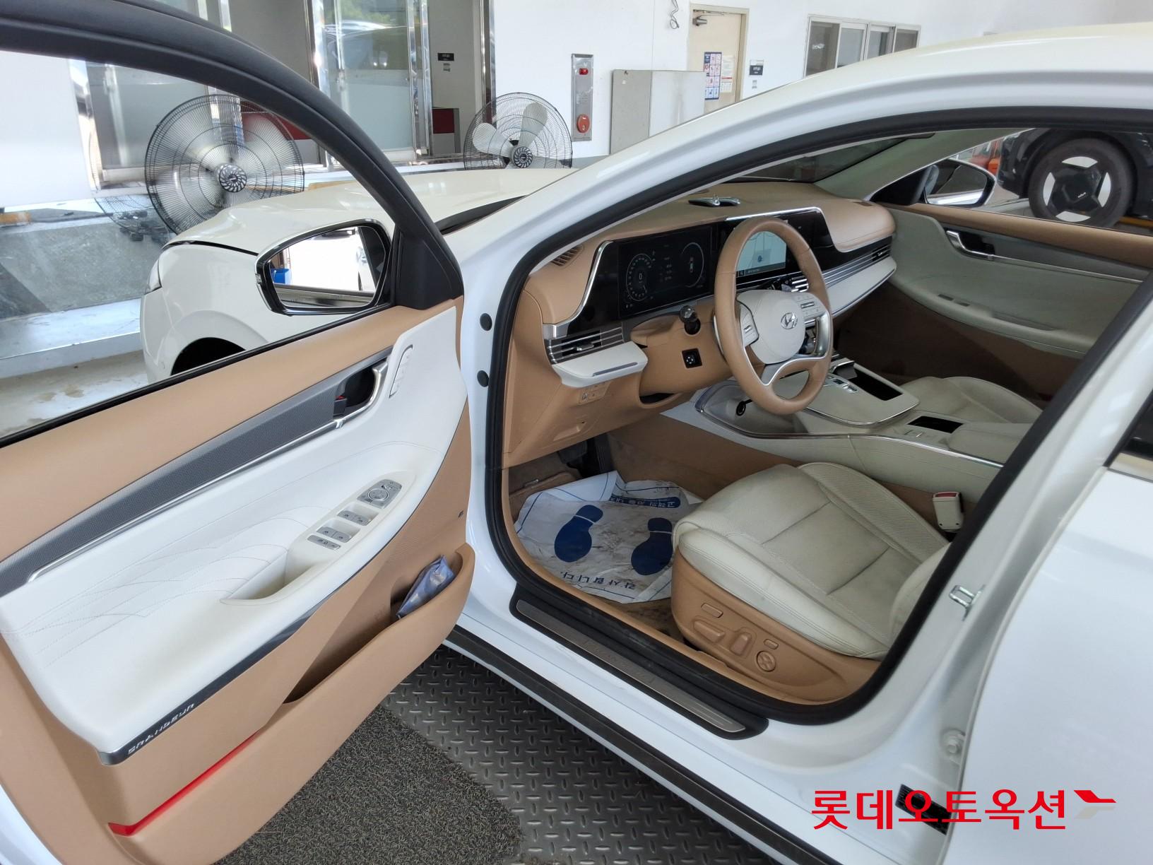 2022 - hyundai grandeur