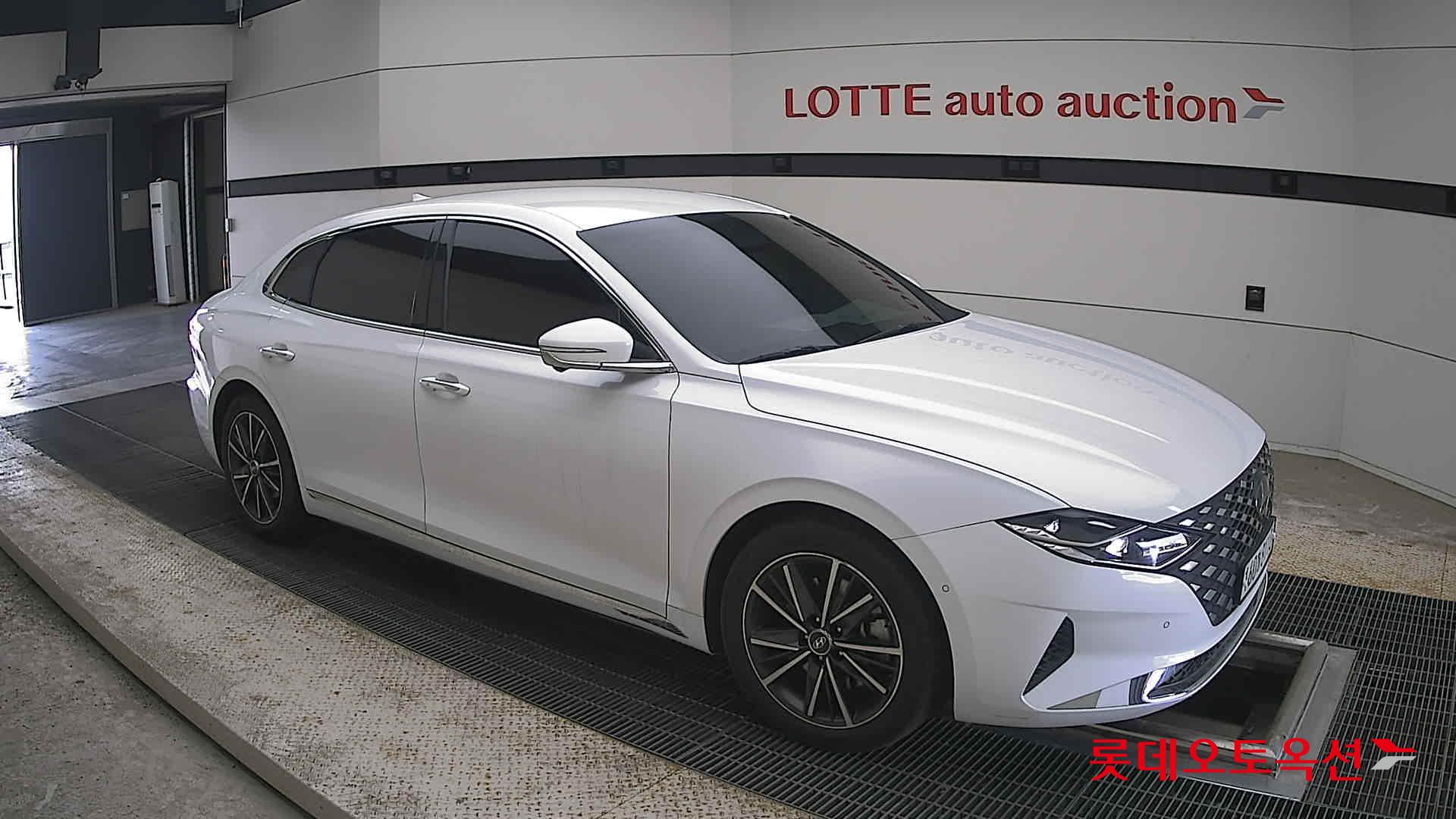 2022 - hyundai grandeur