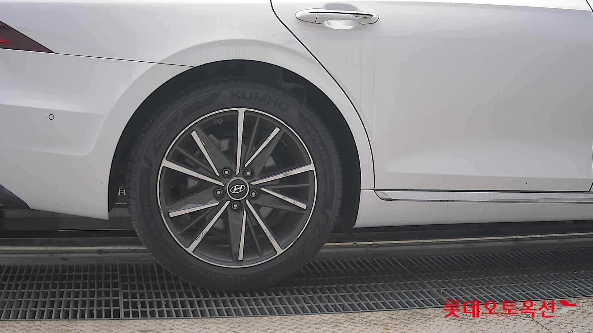 2022 - hyundai grandeur