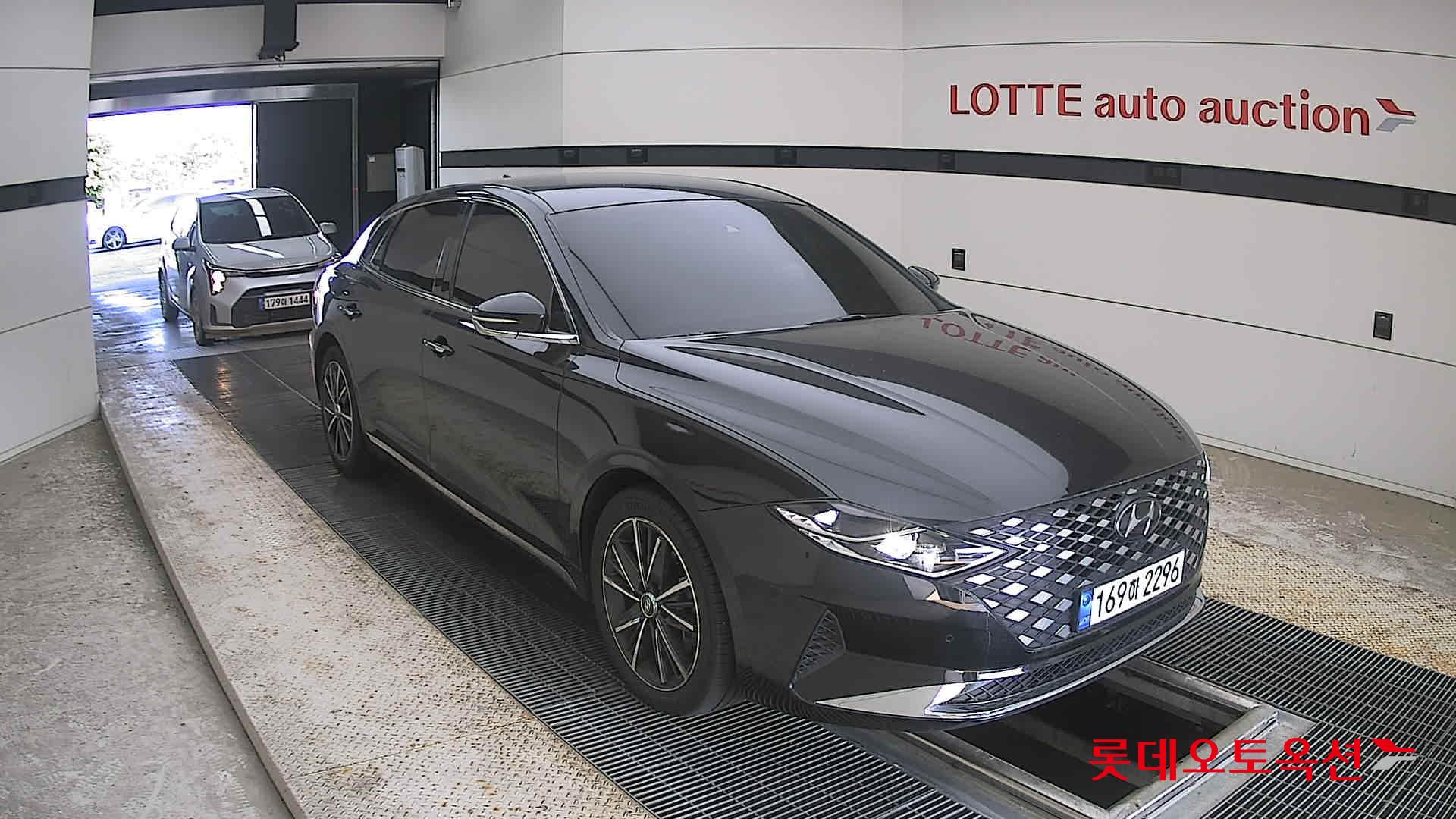 2022 - hyundai grandeur