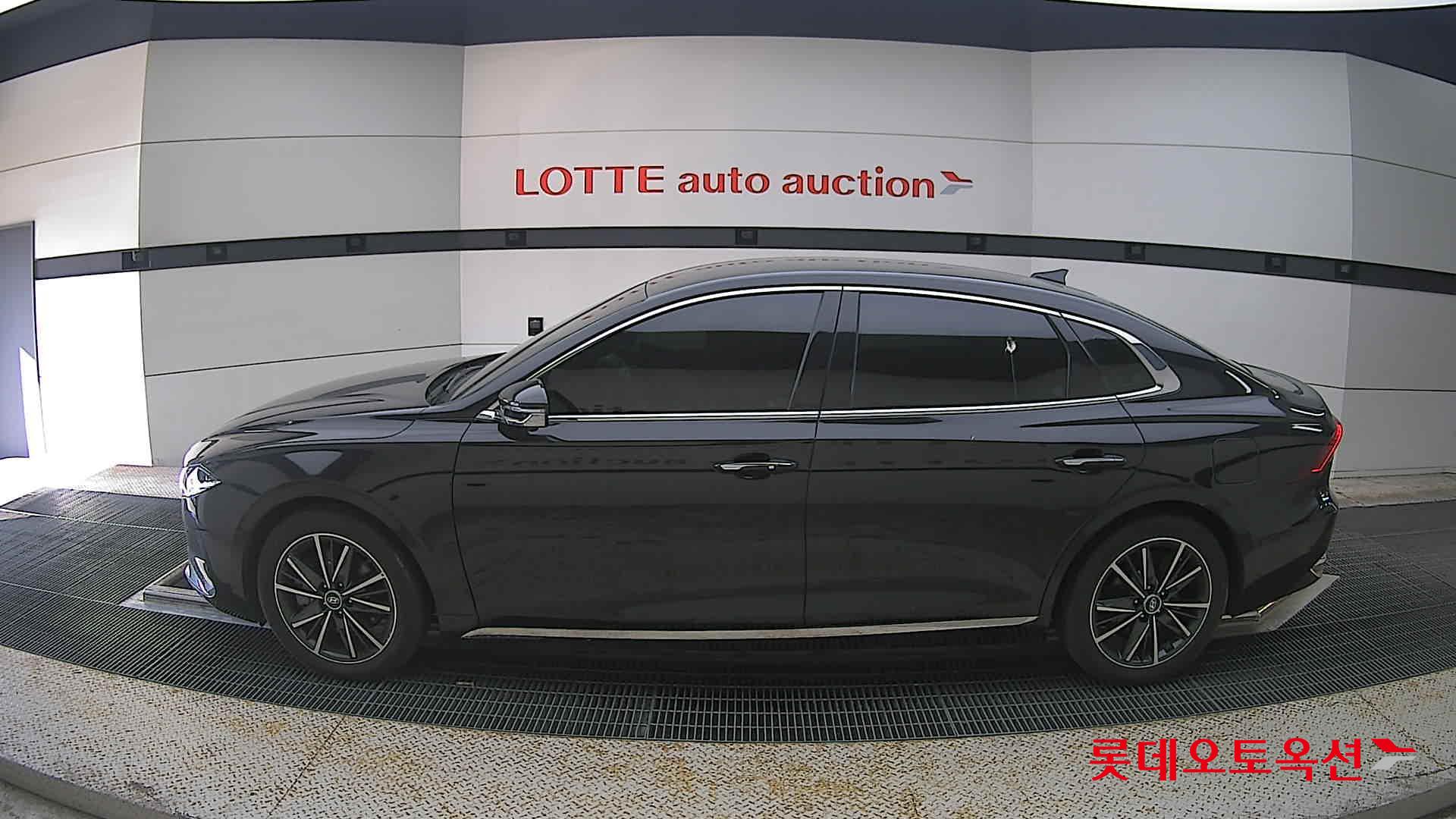 2022 - hyundai grandeur