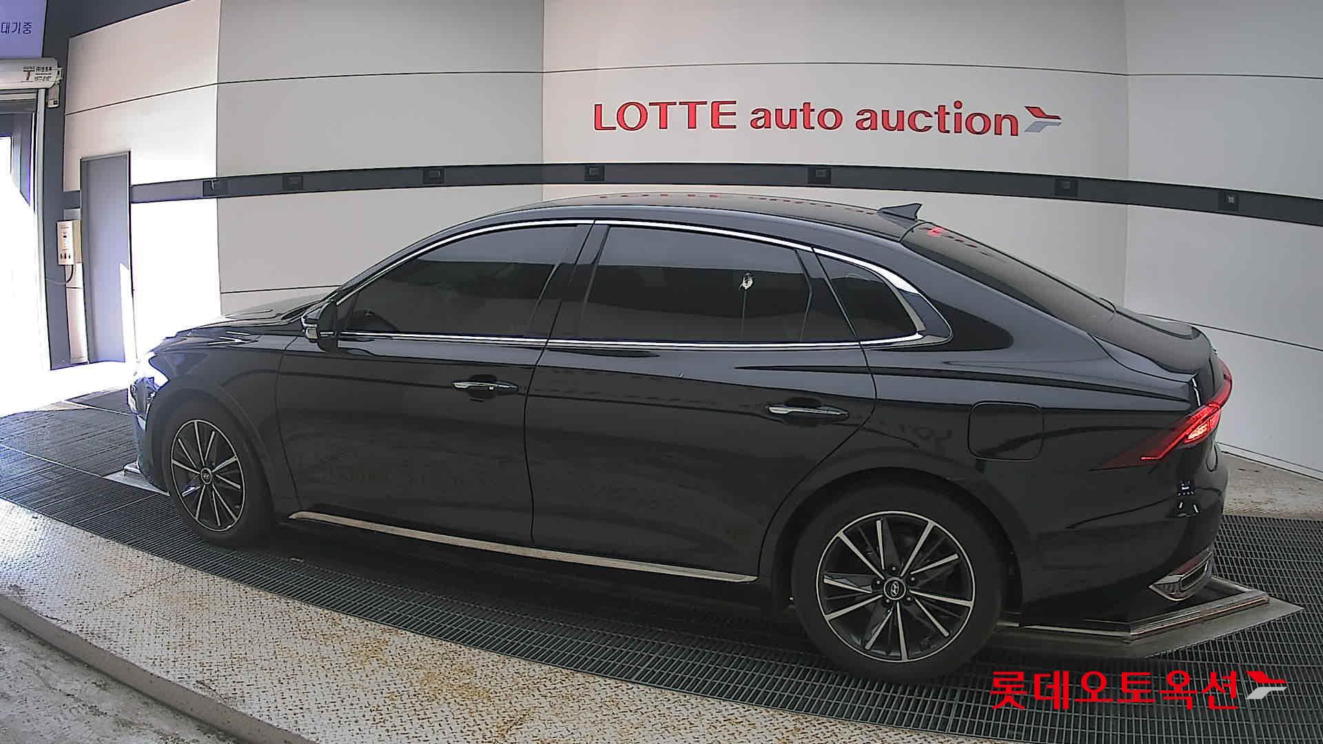 2022 - hyundai grandeur