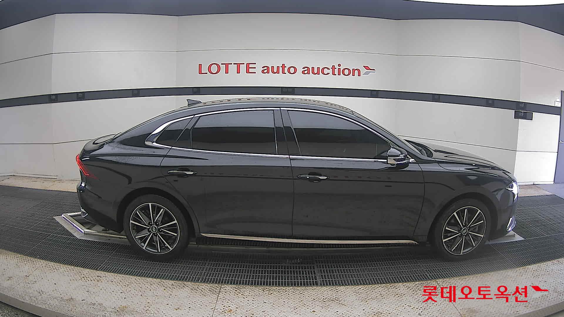 2022 - hyundai grandeur