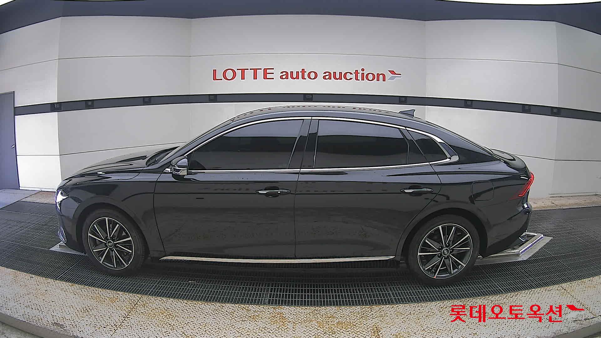 2022 - hyundai grandeur