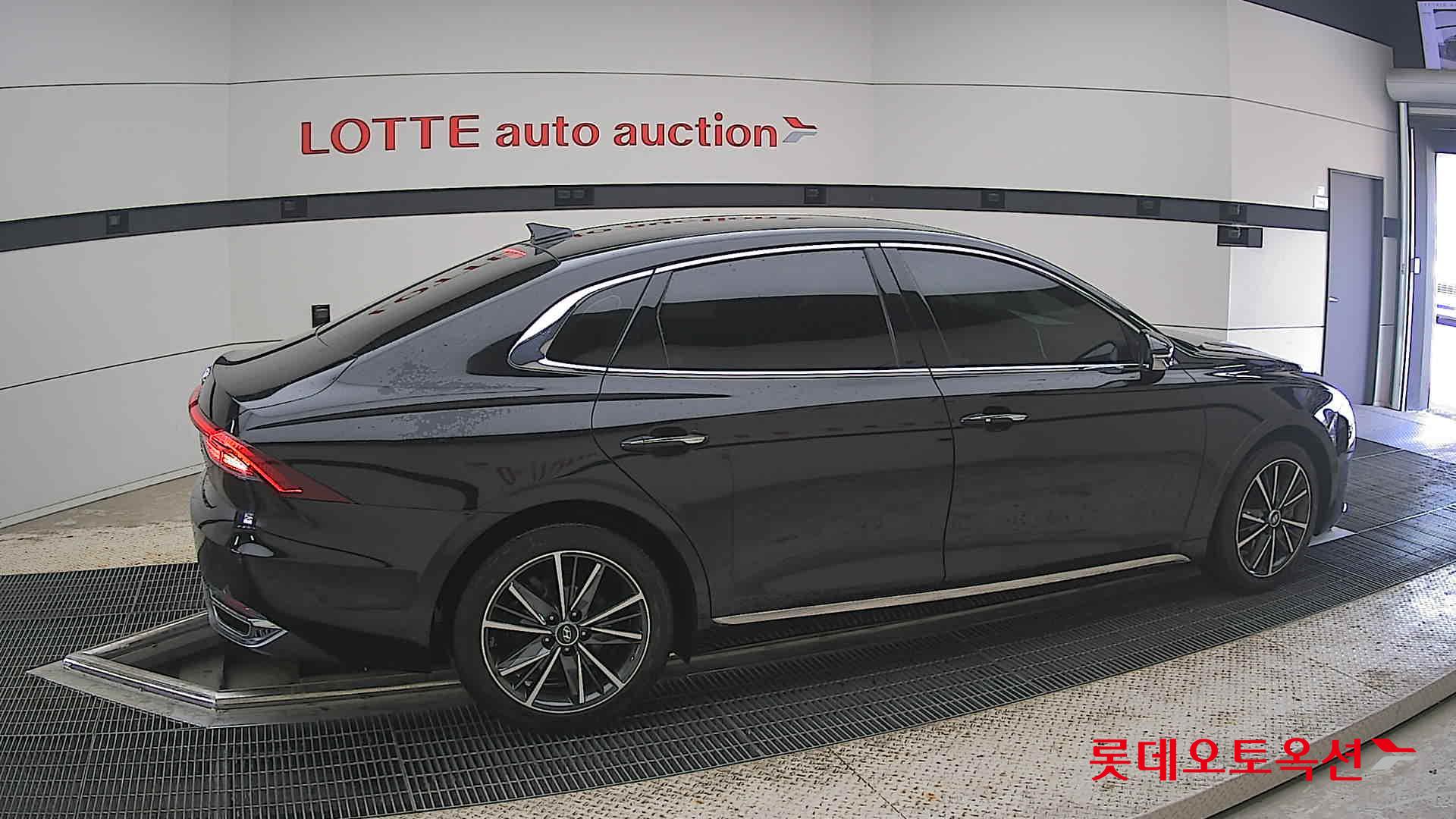 2022 - hyundai grandeur