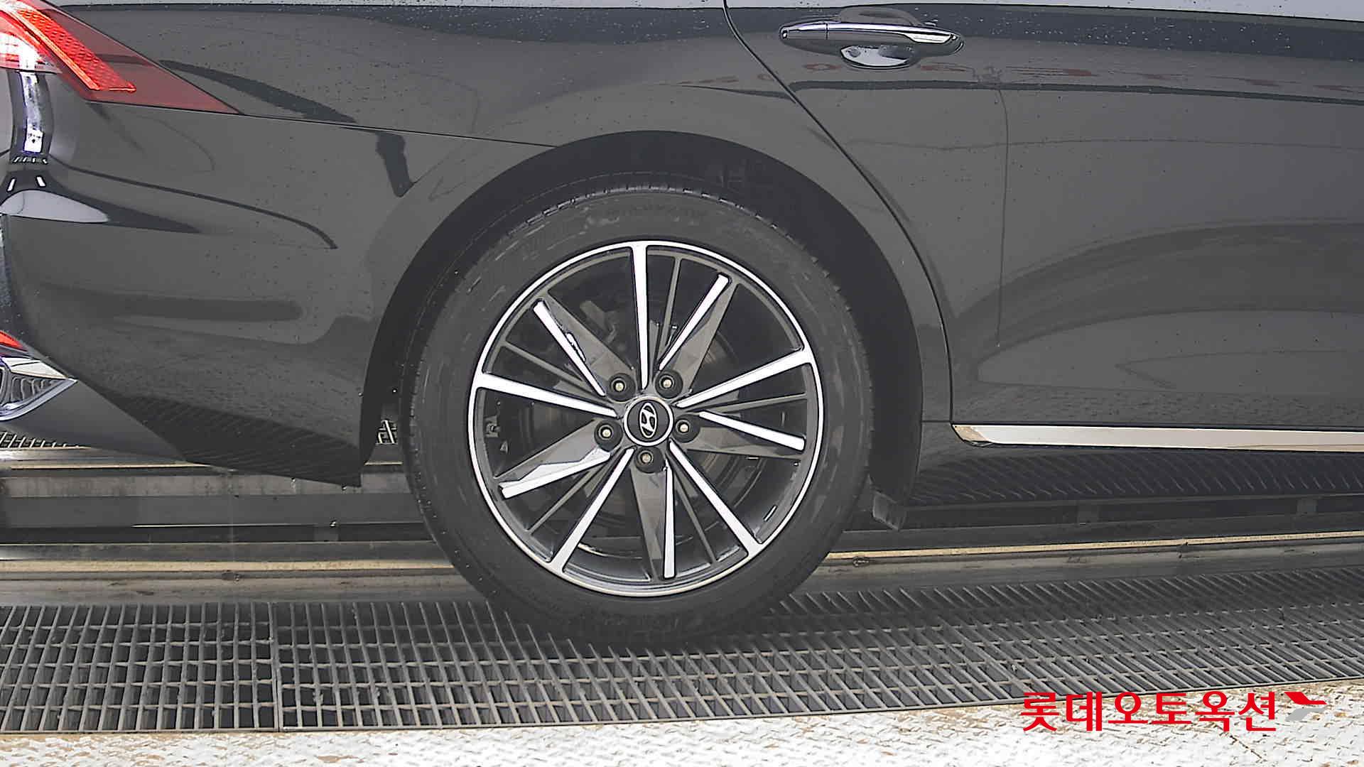 2022 - hyundai grandeur