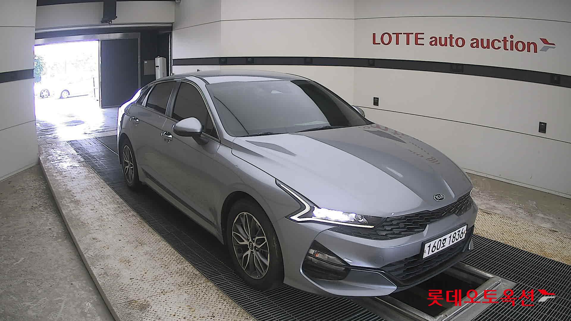 2021 - kia k5