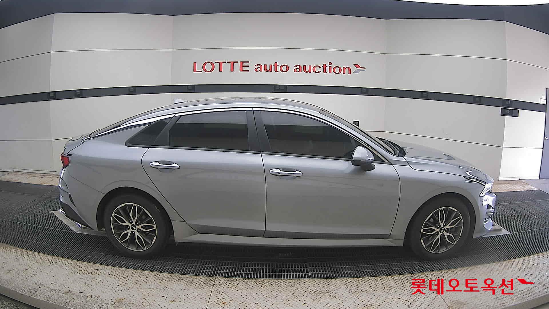 2021 - kia k5
