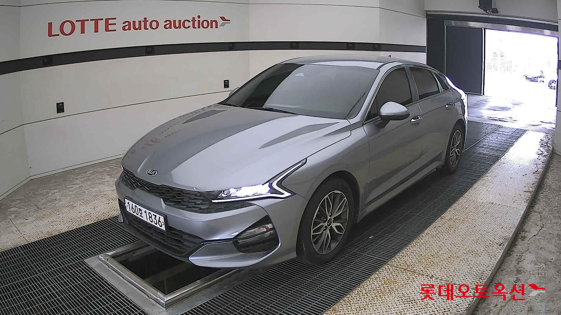 2021 - kia k5