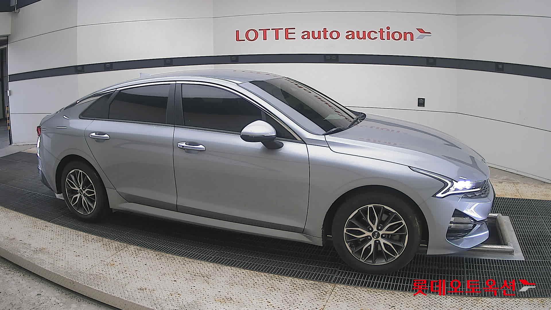 2021 - kia k5