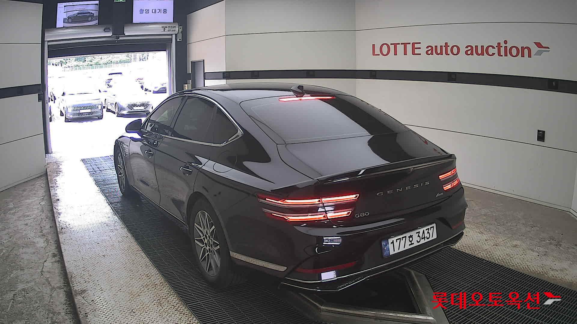 2025 - genesis g80