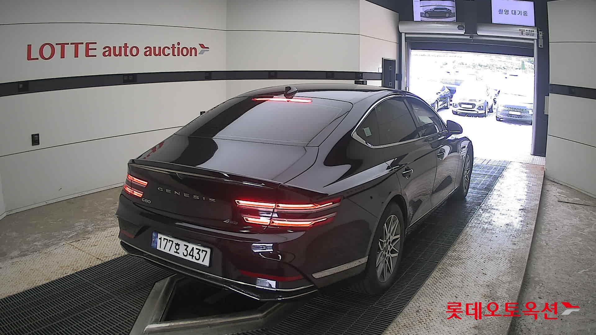 2025 - genesis g80