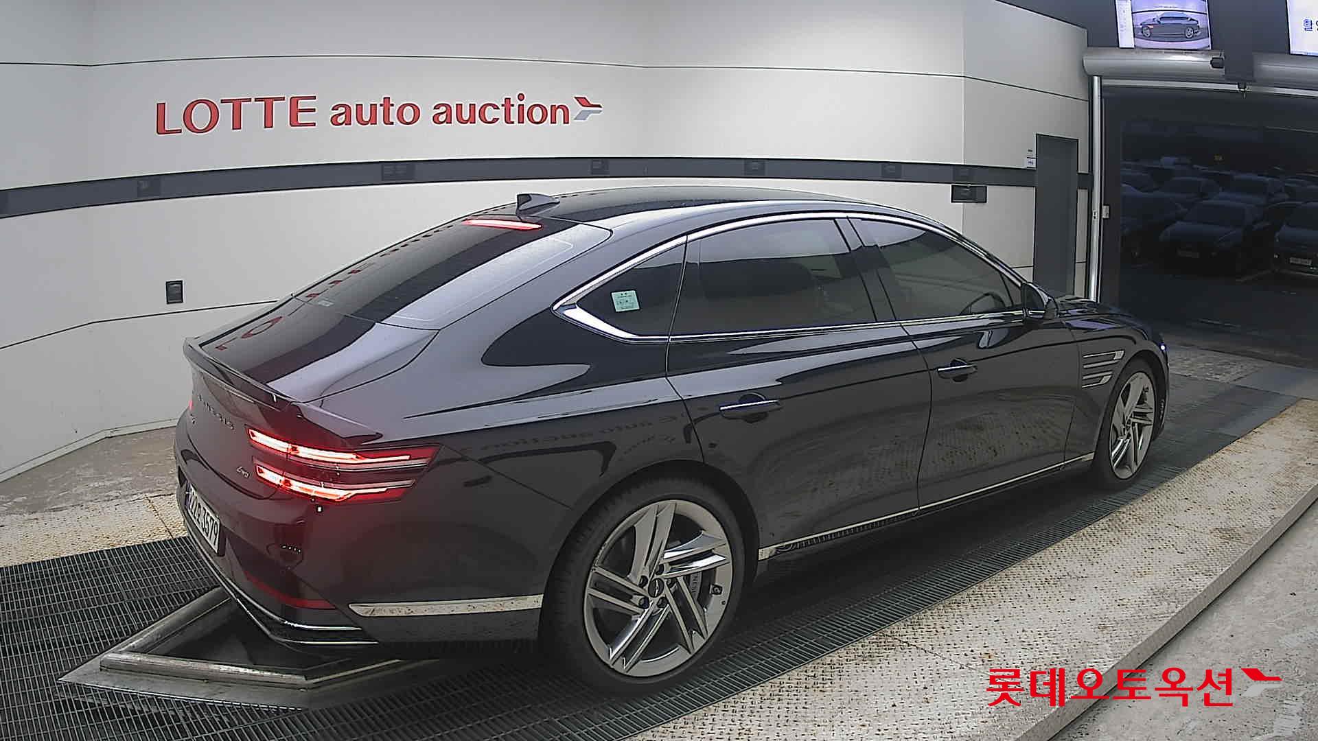 2025 - genesis g80
