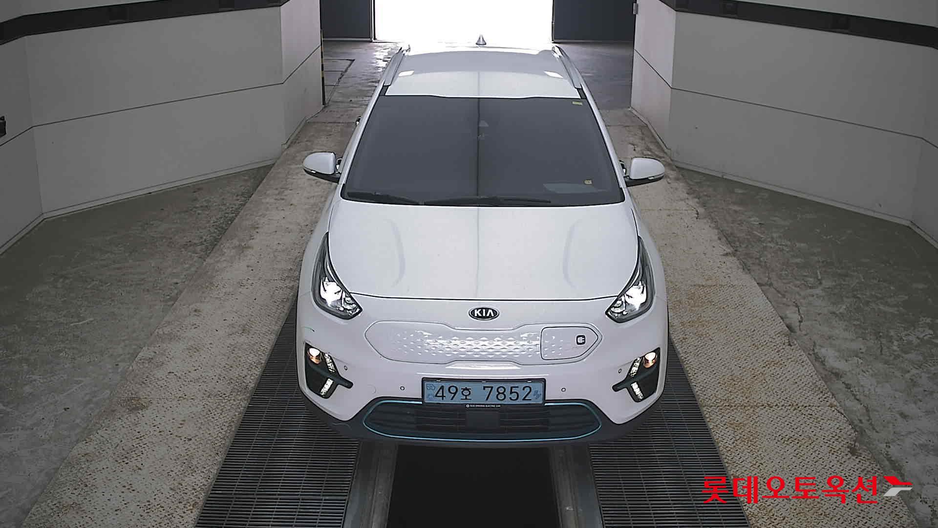 NIRO (E)