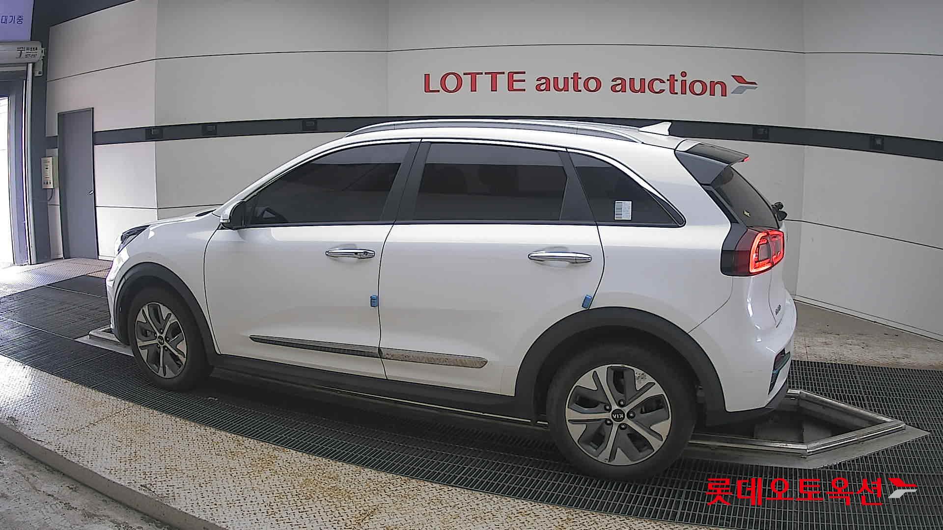 2021 - kia niro