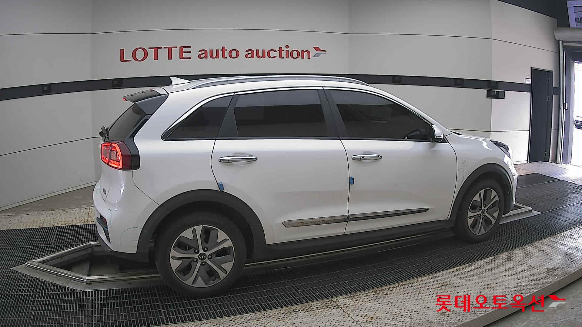 2021 - kia niro