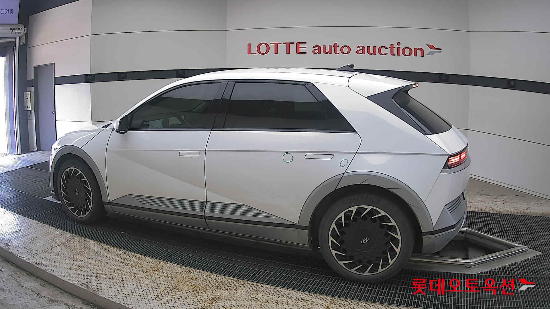 2022 - hyundai ioniq