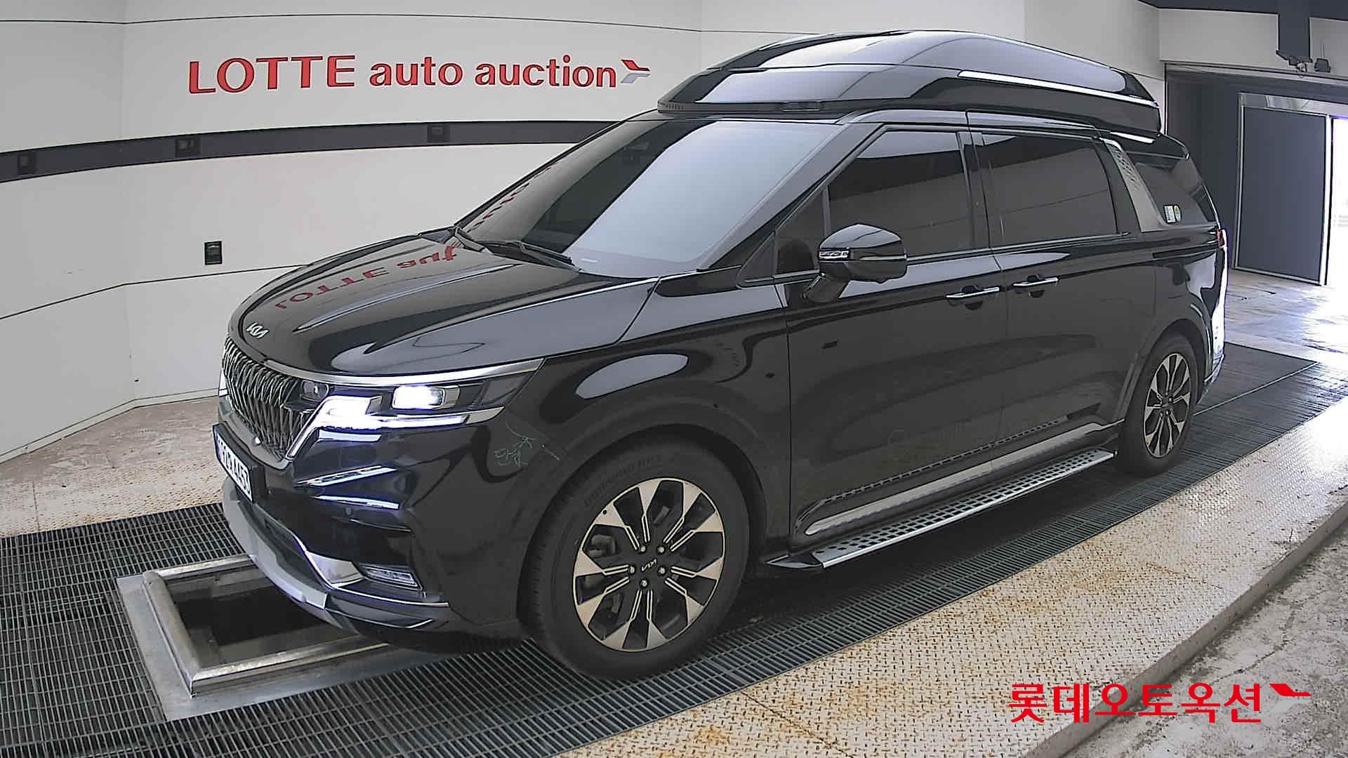 2023 - kia carnival