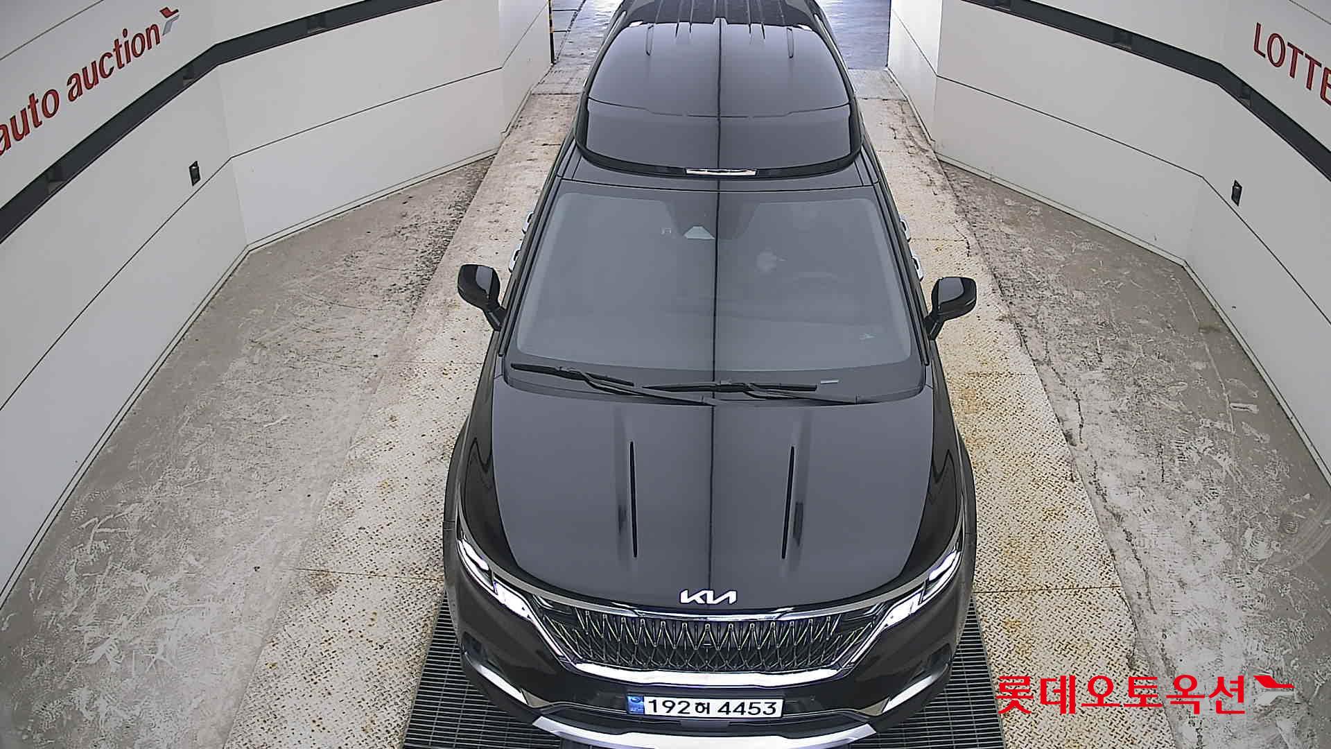 2023 - kia carnival